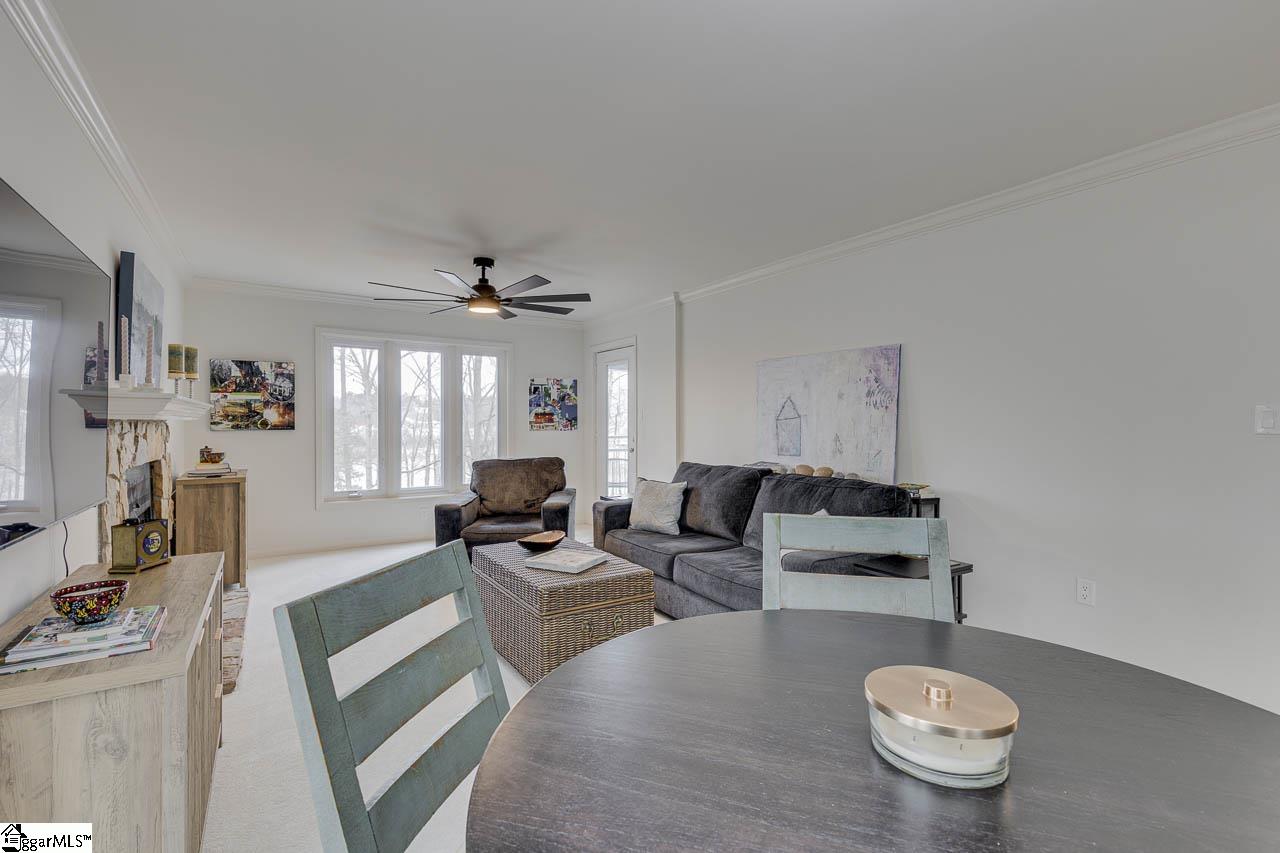 805 Northlake Drive Property Photo 12