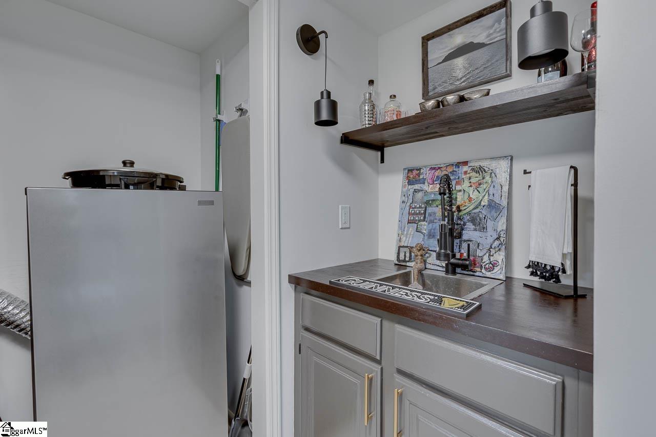 805 Northlake Drive Property Photo 17