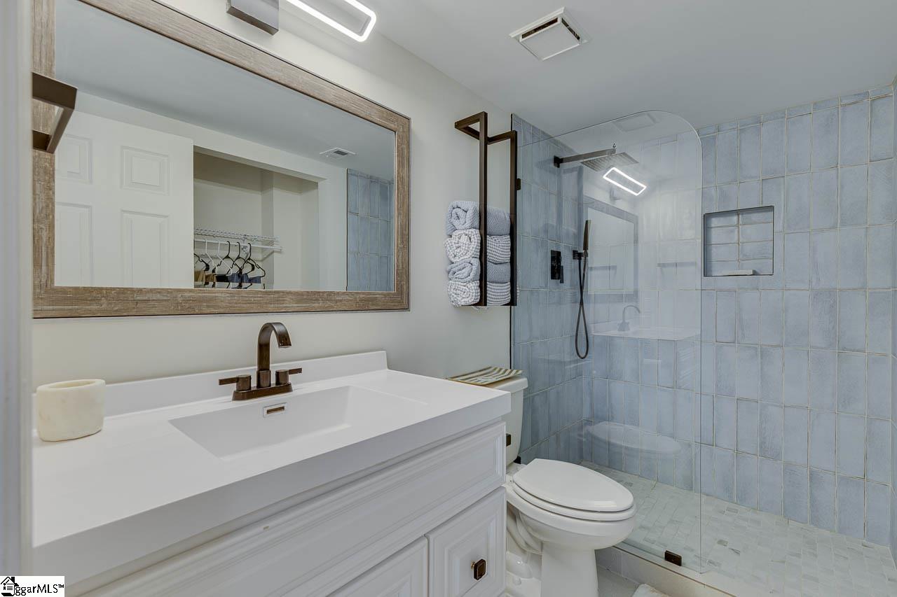 805 Northlake Drive Property Photo 23