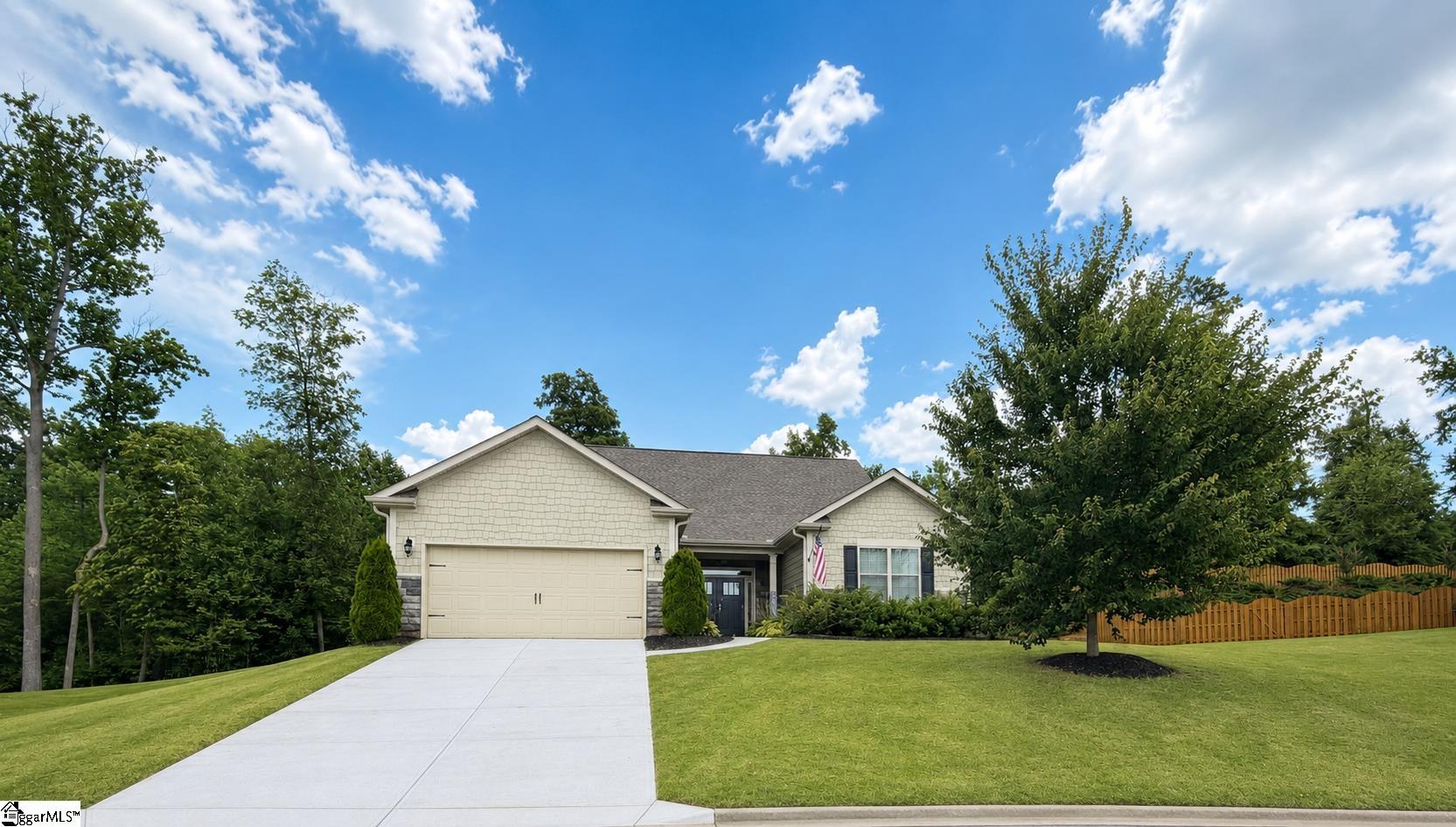 672 Diamond Ridge Way Property Photo 1