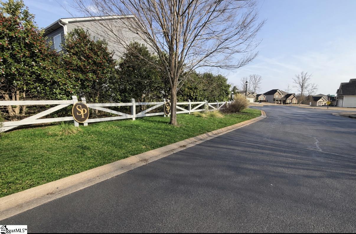 672 Diamond Ridge Way Property Photo 18