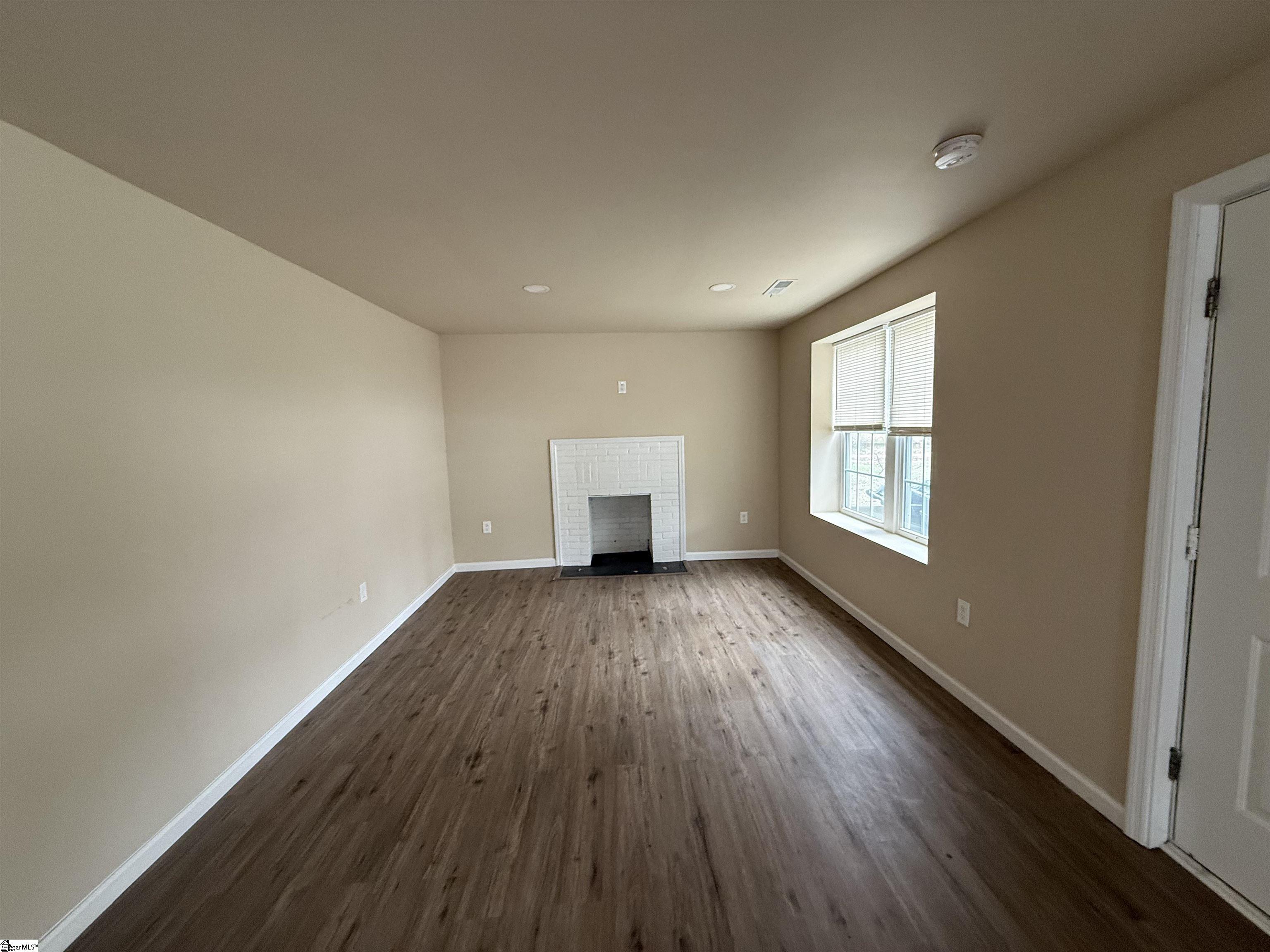 620 E Orr Street Property Photo 7