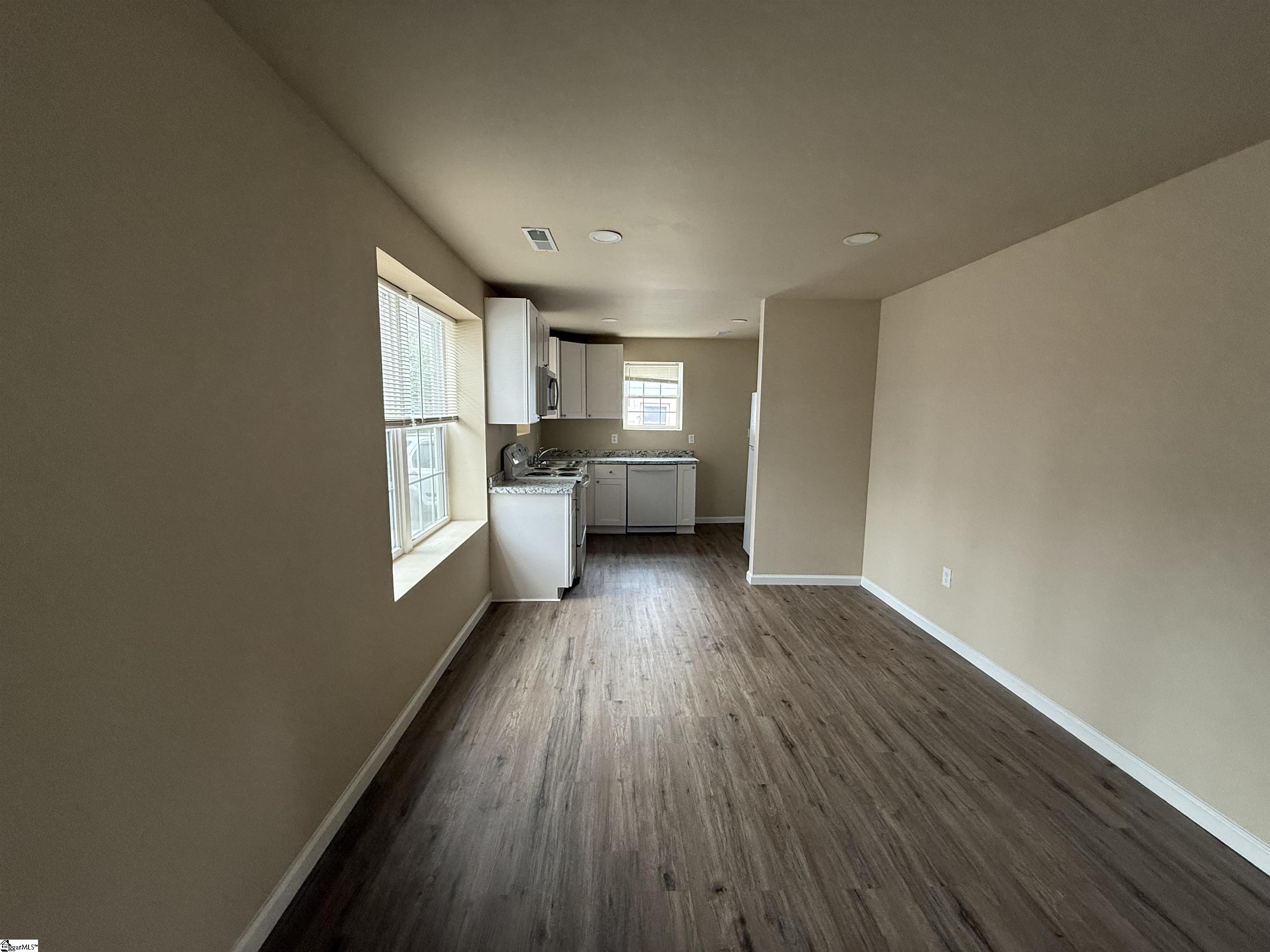 620 E Orr Street Property Photo 8