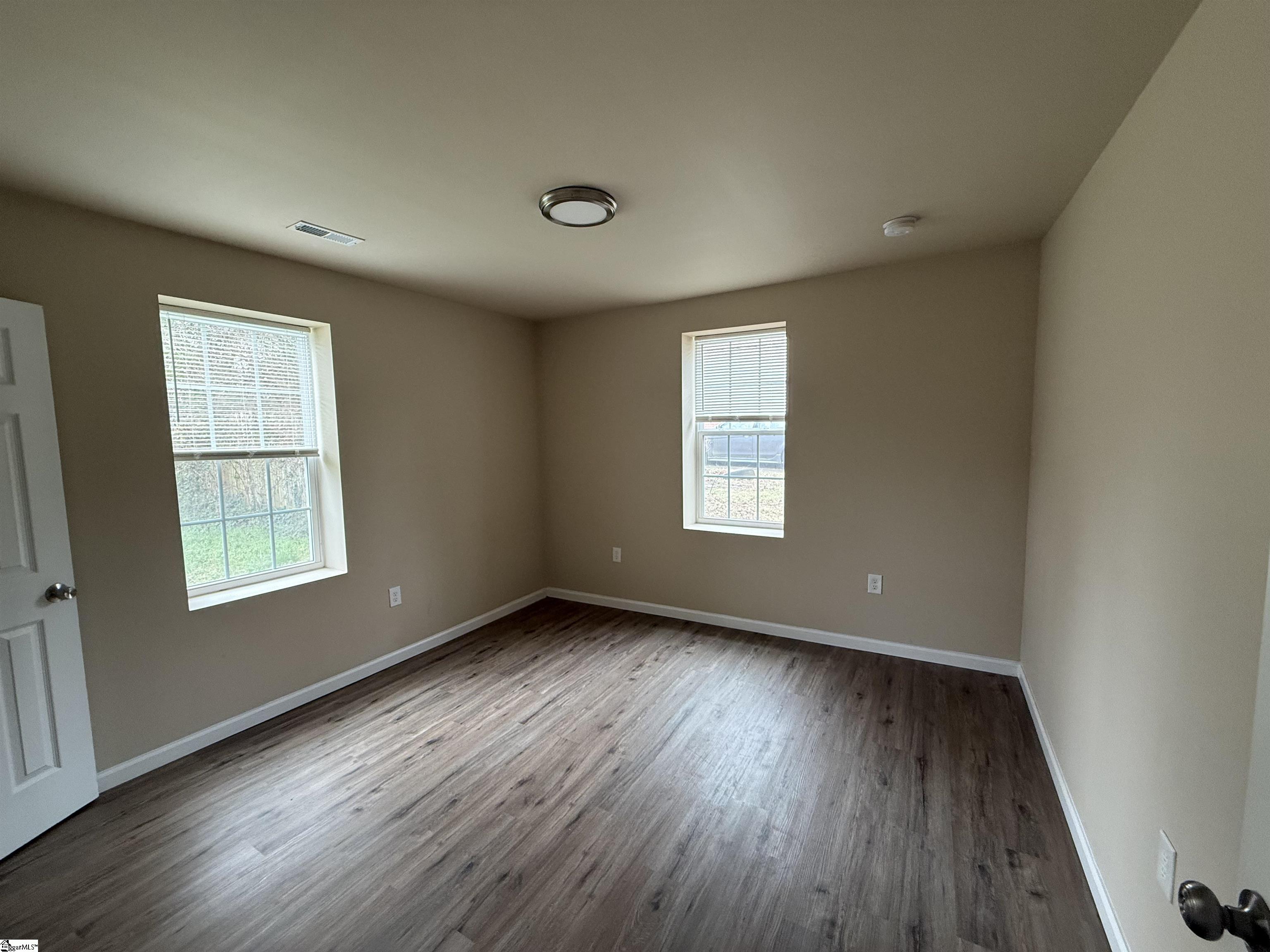 620 E Orr Street Property Photo 10