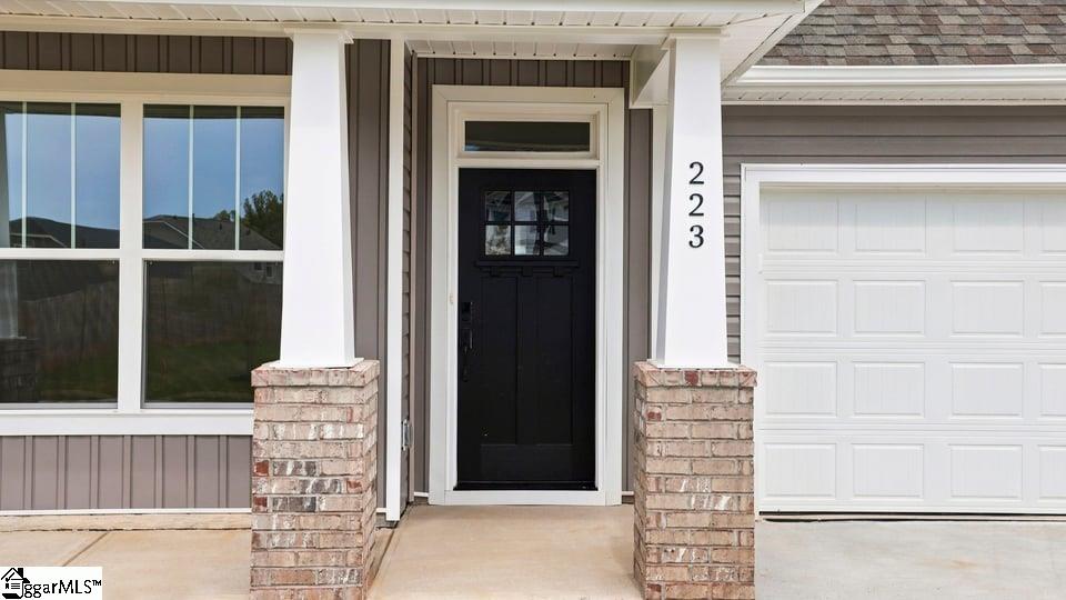 223 Chapel Creek Court Property Photo 3