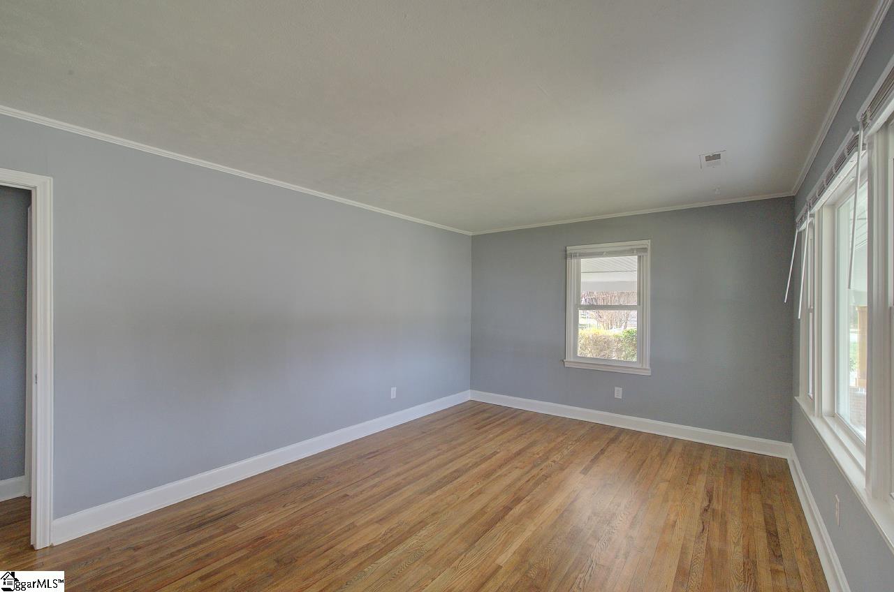 315 Ivydale Drive Property Photo 10