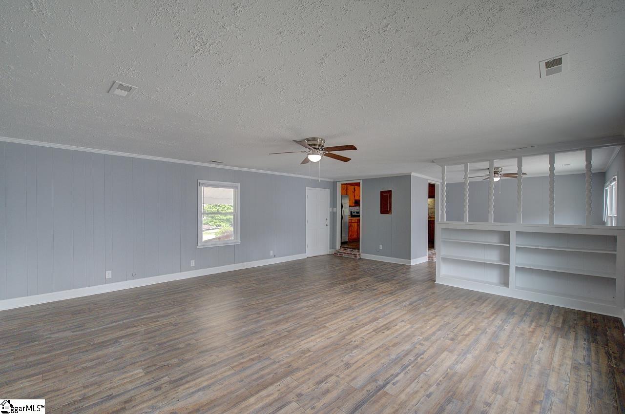 315 Ivydale Drive Property Photo 12