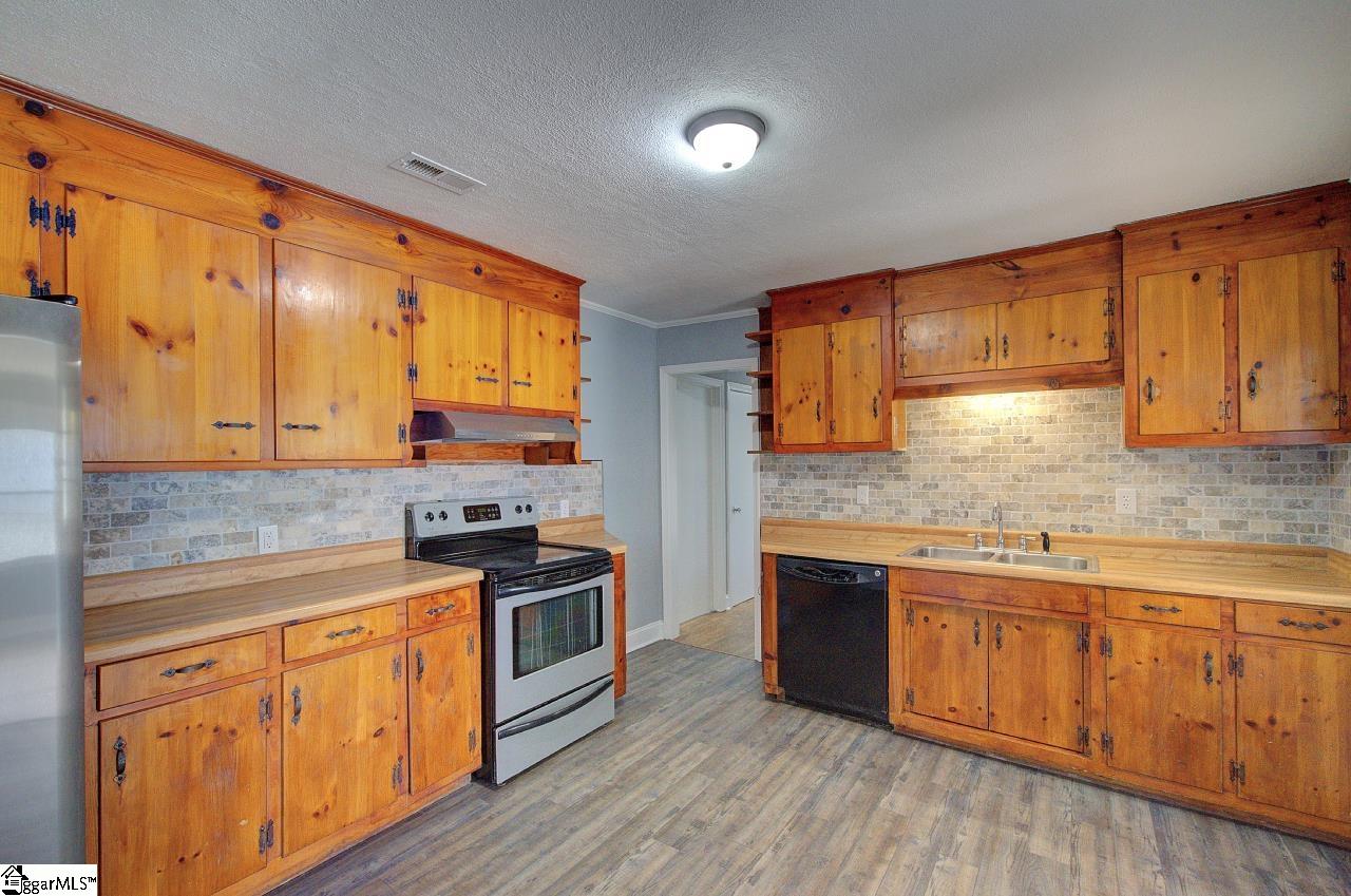 315 Ivydale Drive Property Photo 13