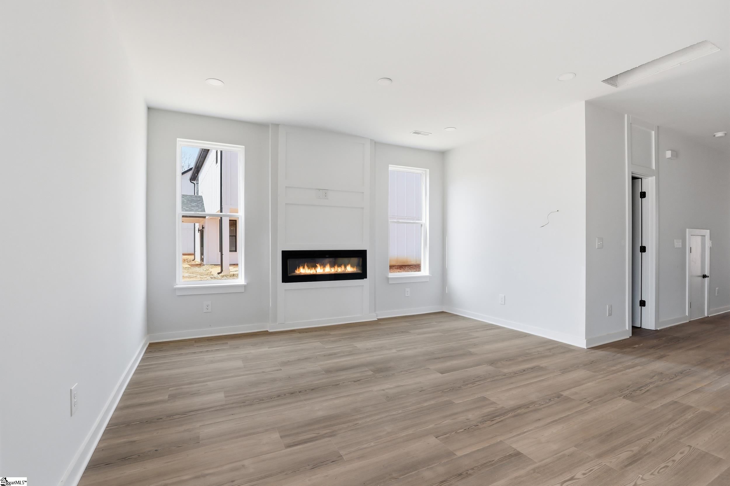162 Buncombe Street Property Photo 7