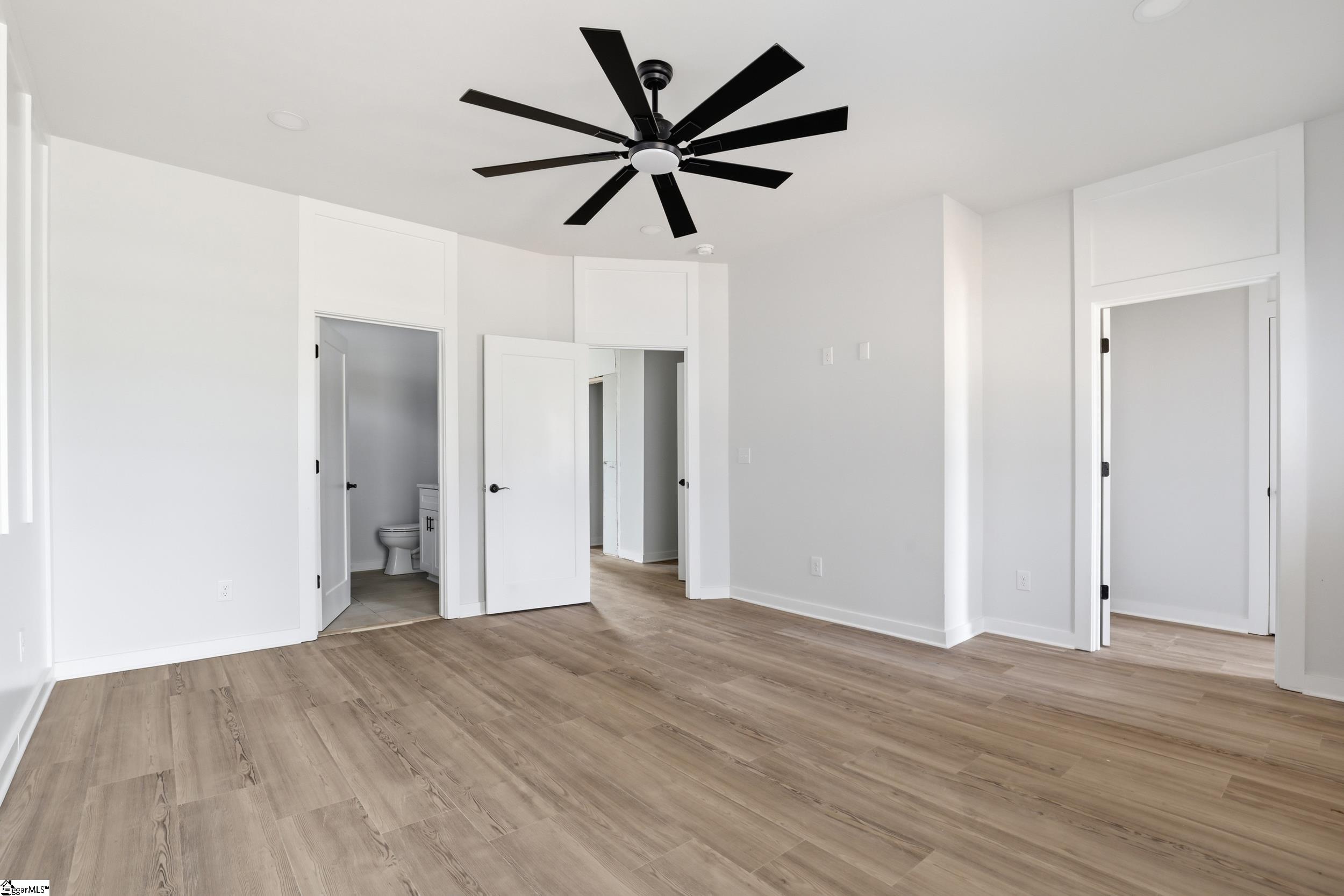 162 Buncombe Street Property Photo 13