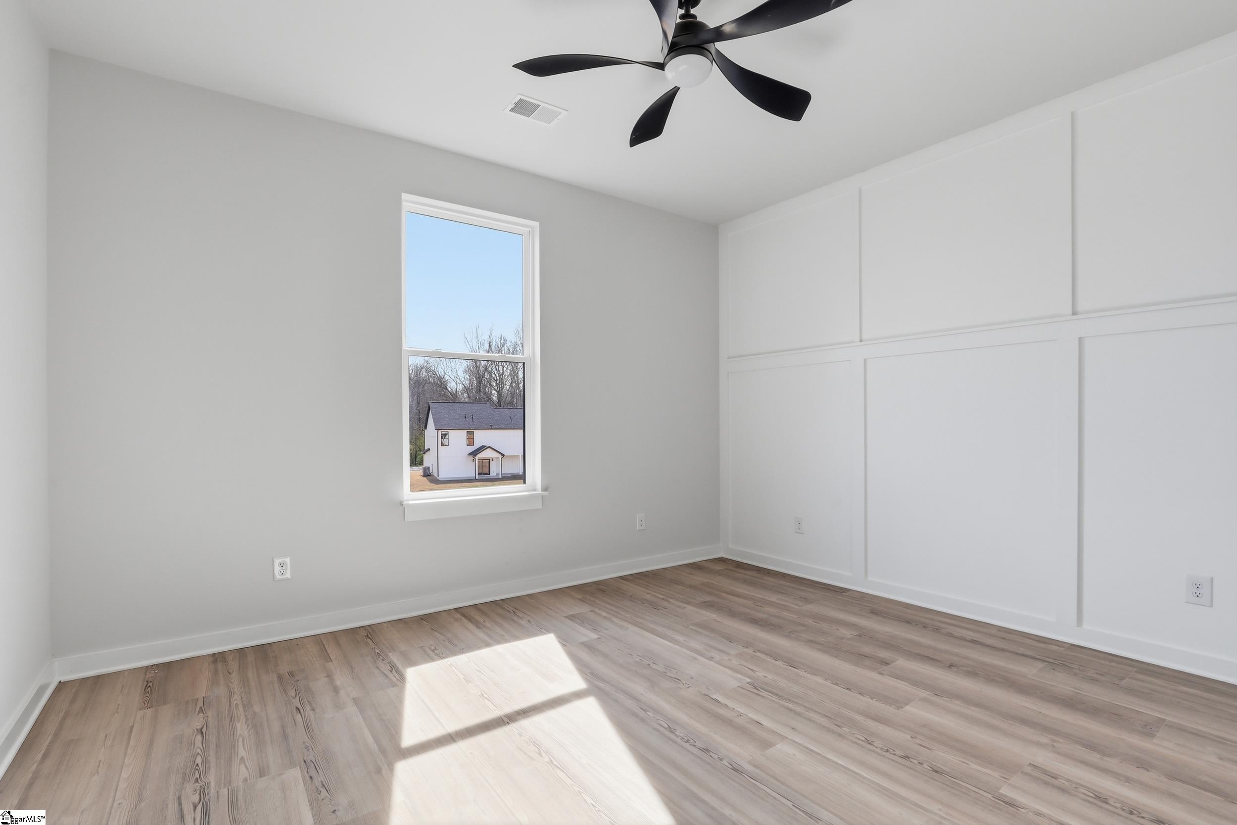162 Buncombe Street Property Photo 23