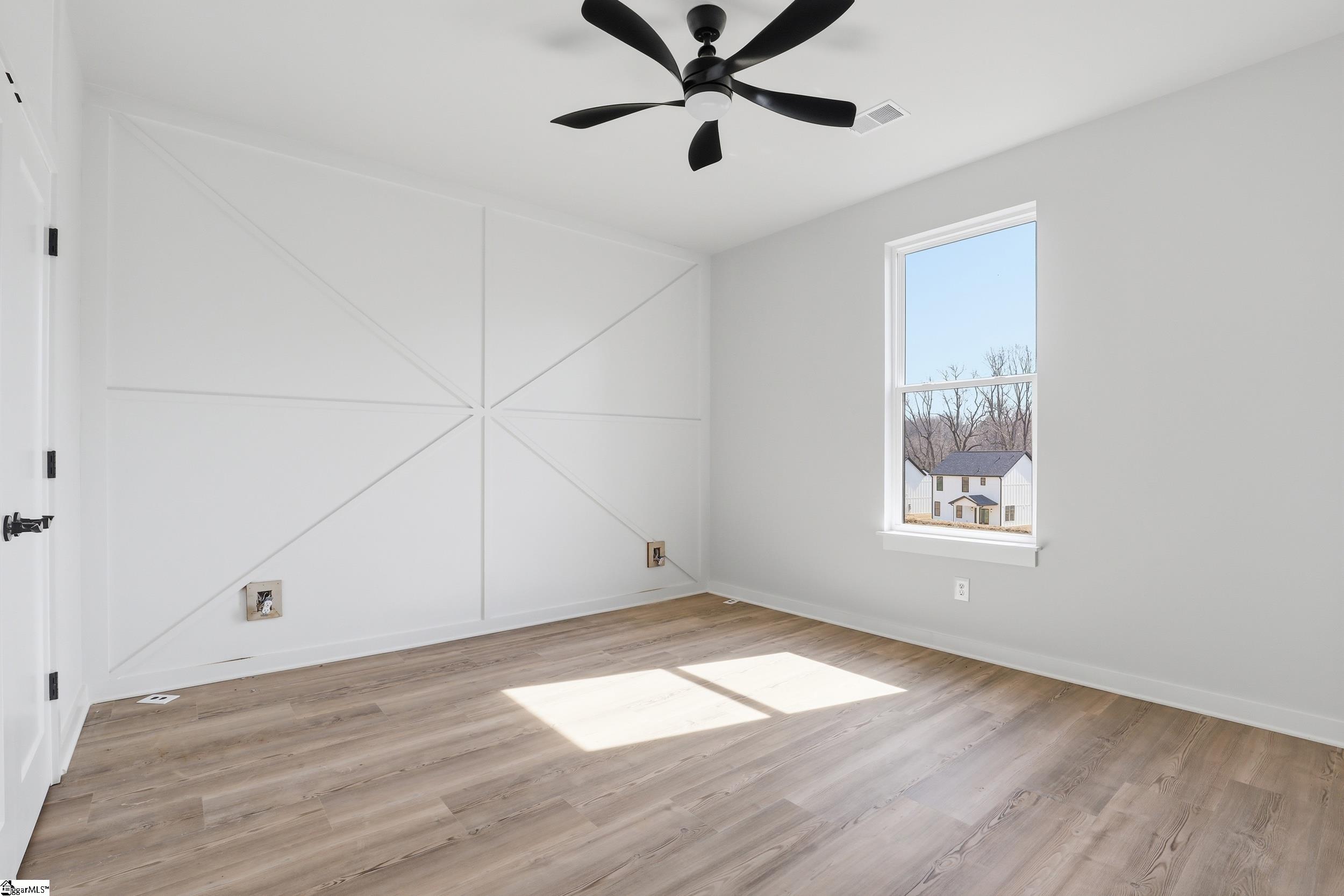 162 Buncombe Street Property Photo 25