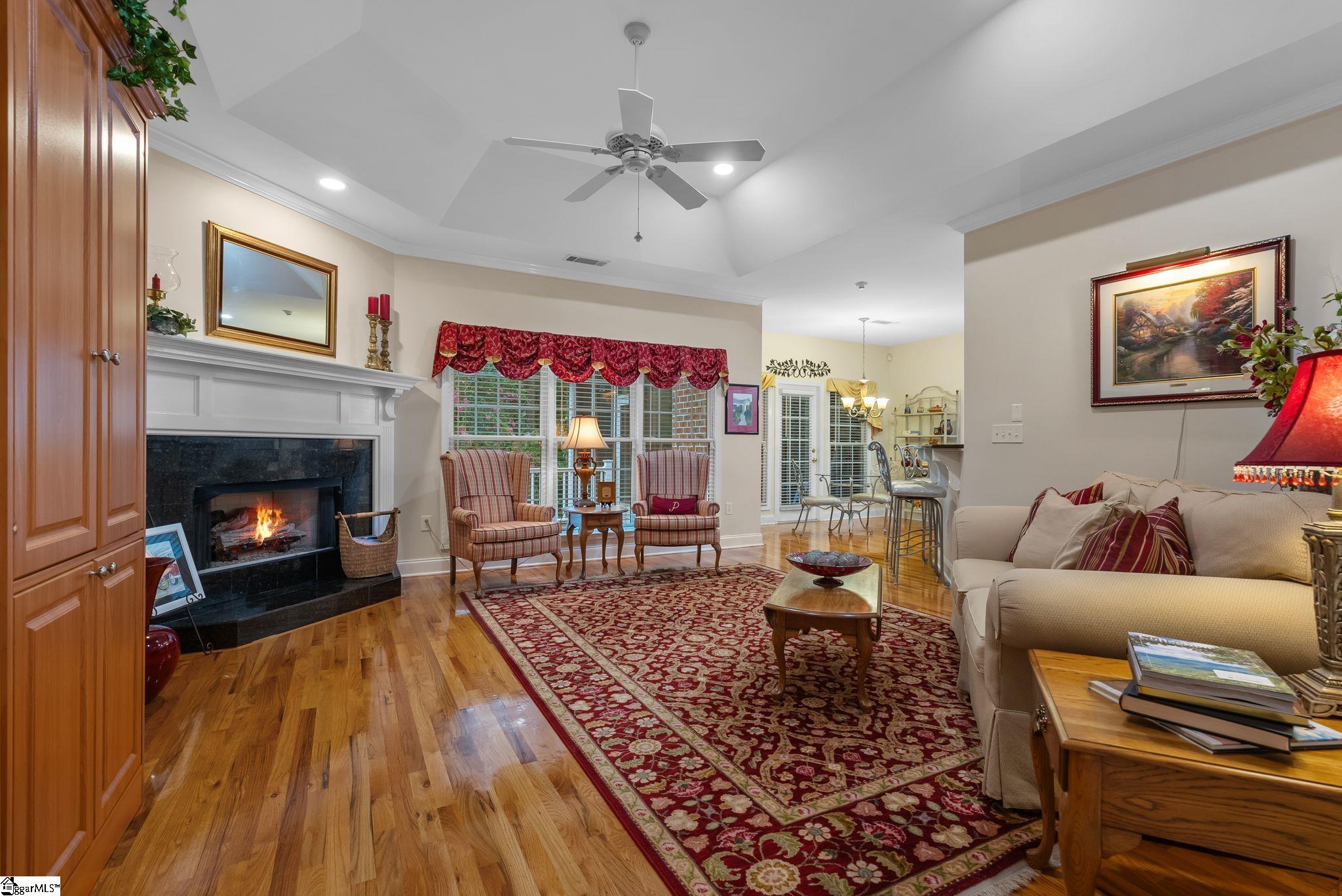 1583918 Property Photo 4