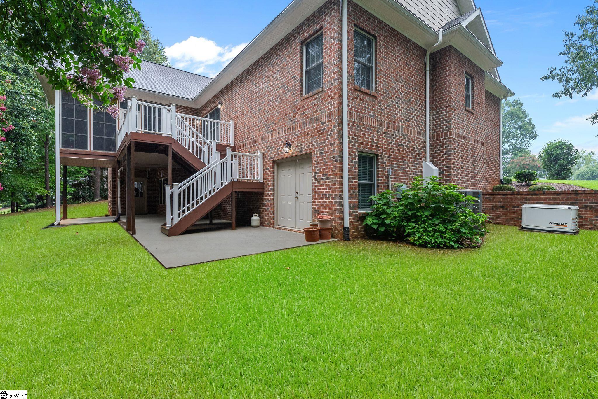 1583918 Property Photo 43