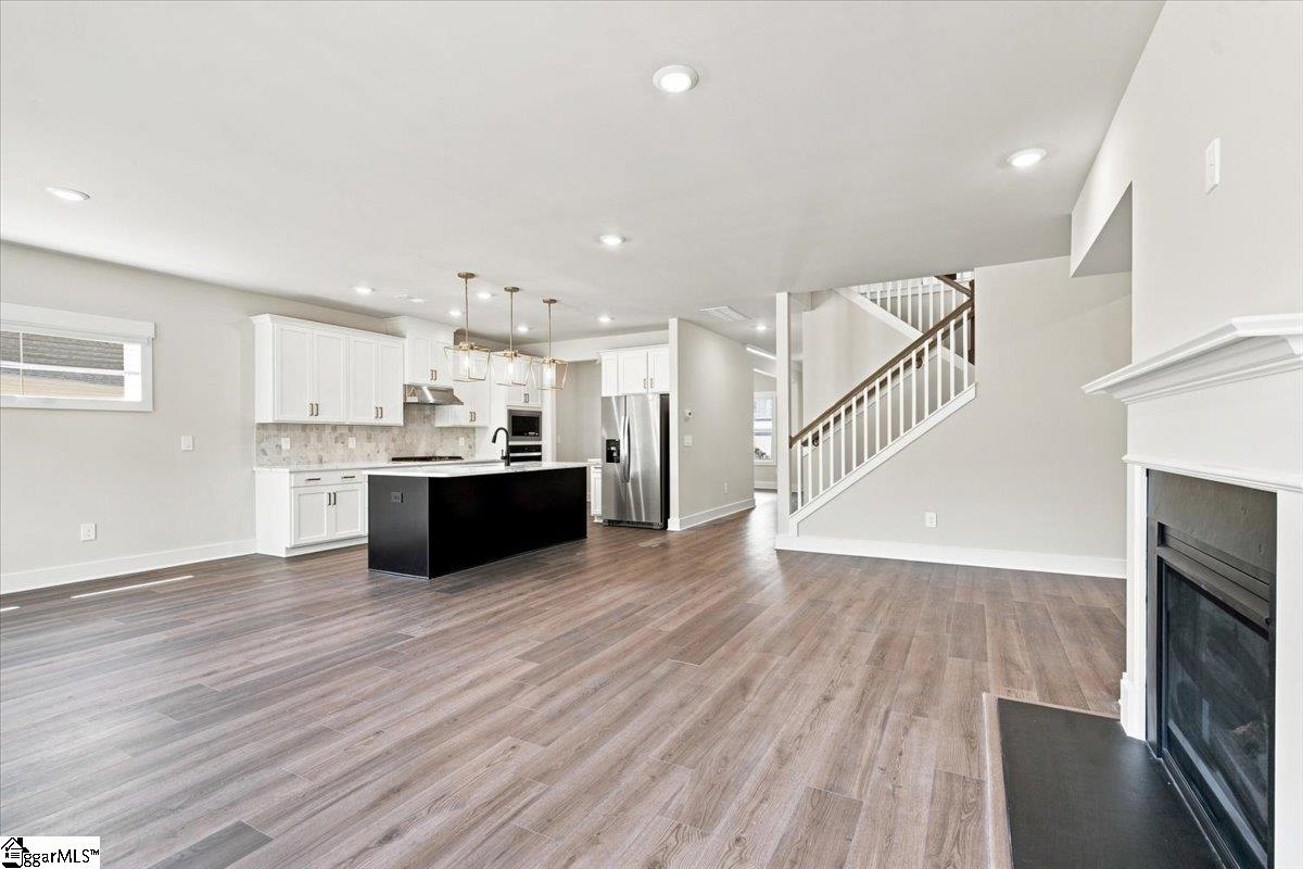 347 Allingham Road Property Photo 11
