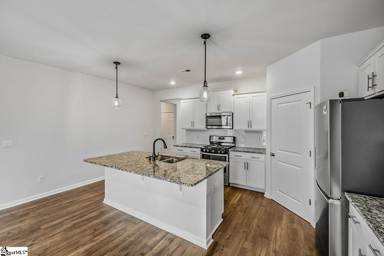 195 Light Spring Road Property Photo 8