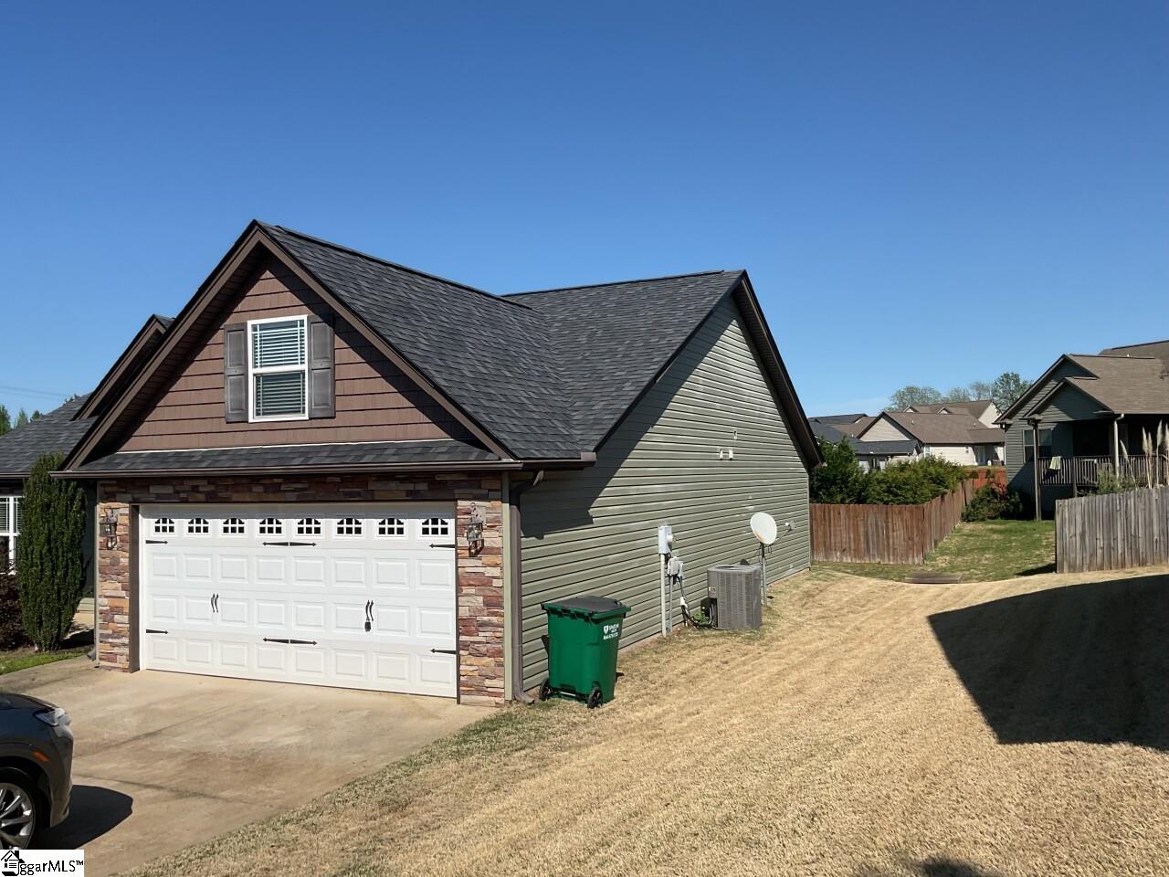 313 Gleaner Drive Property Photo 4