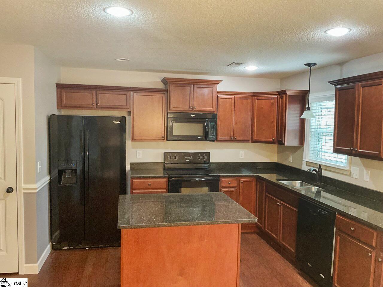 313 Gleaner Drive Property Photo 7