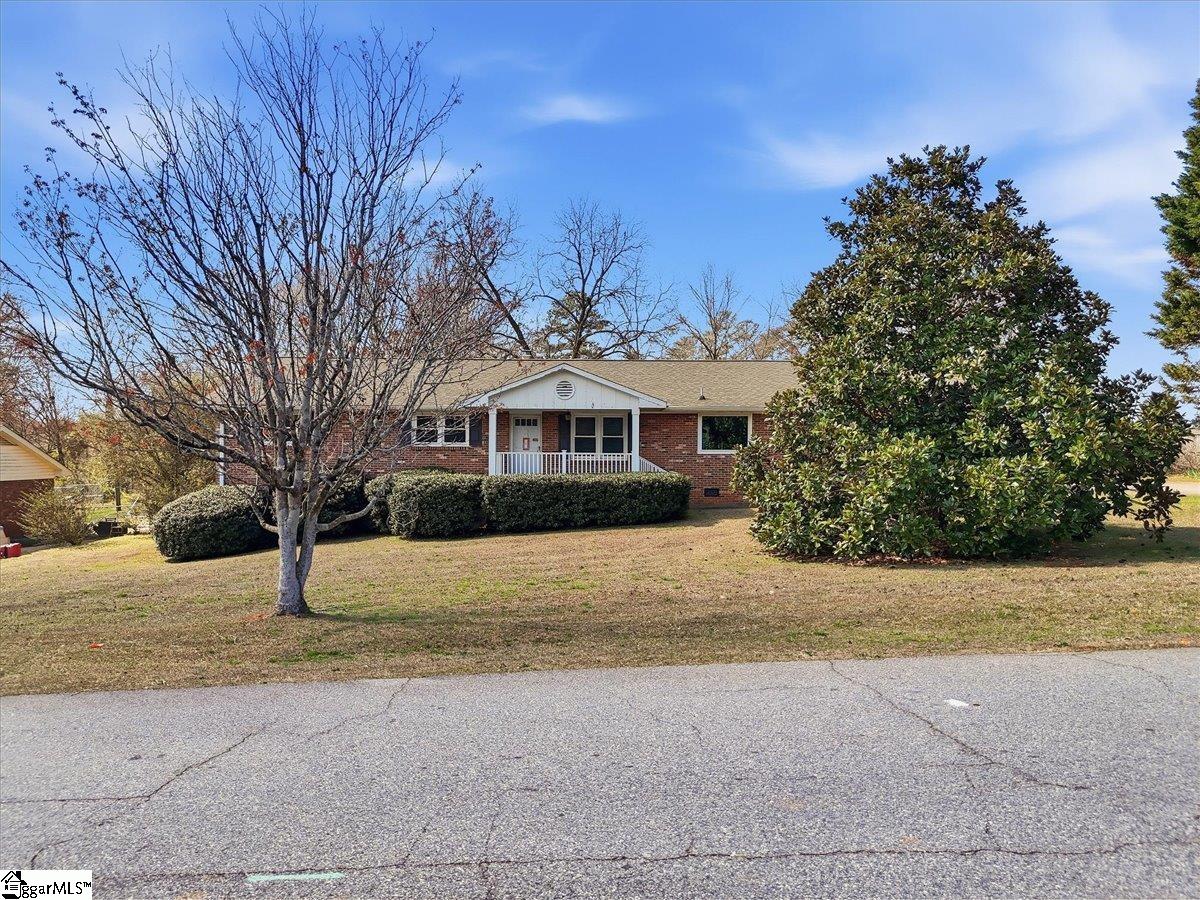 102 Pine Needle Trail Property Photo 2