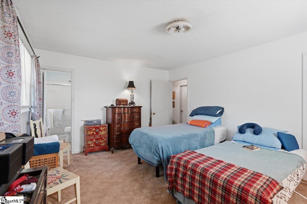 102 Pine Needle Trail Property Photo 13