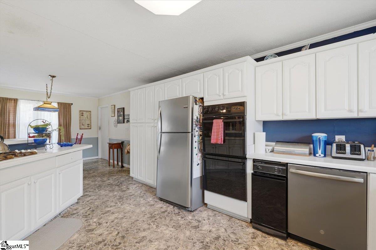 102 Pine Needle Trail Property Photo 18