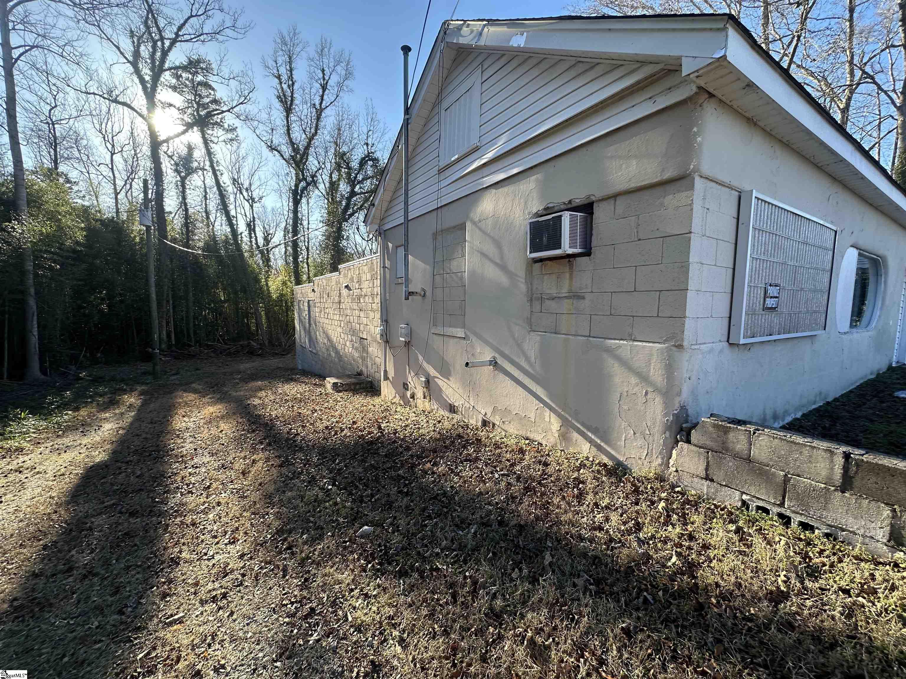 237 Thompson Boulevard Property Photo 4