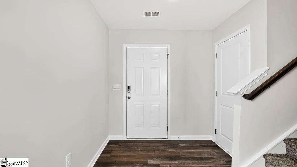 619 Starbeam Court Property Photo 4