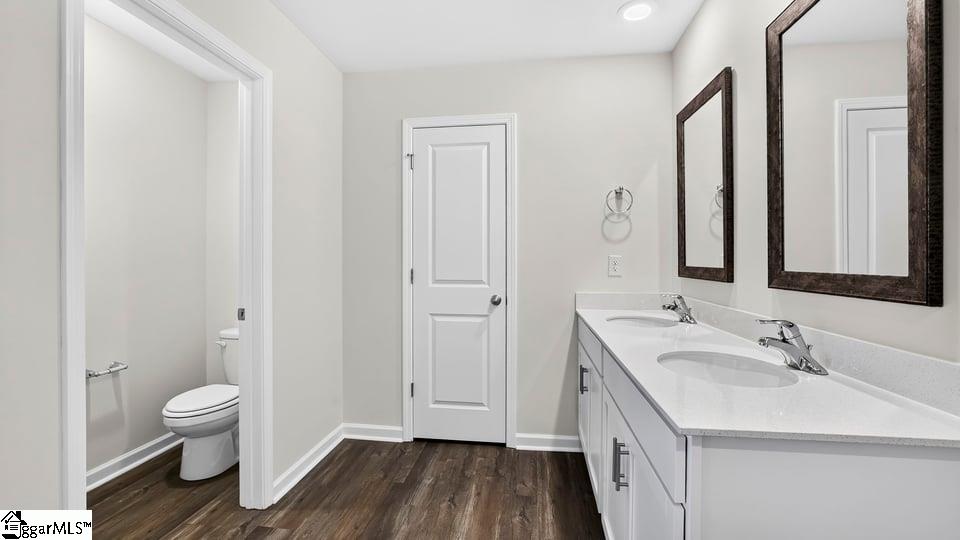 619 Starbeam Court Property Photo 29