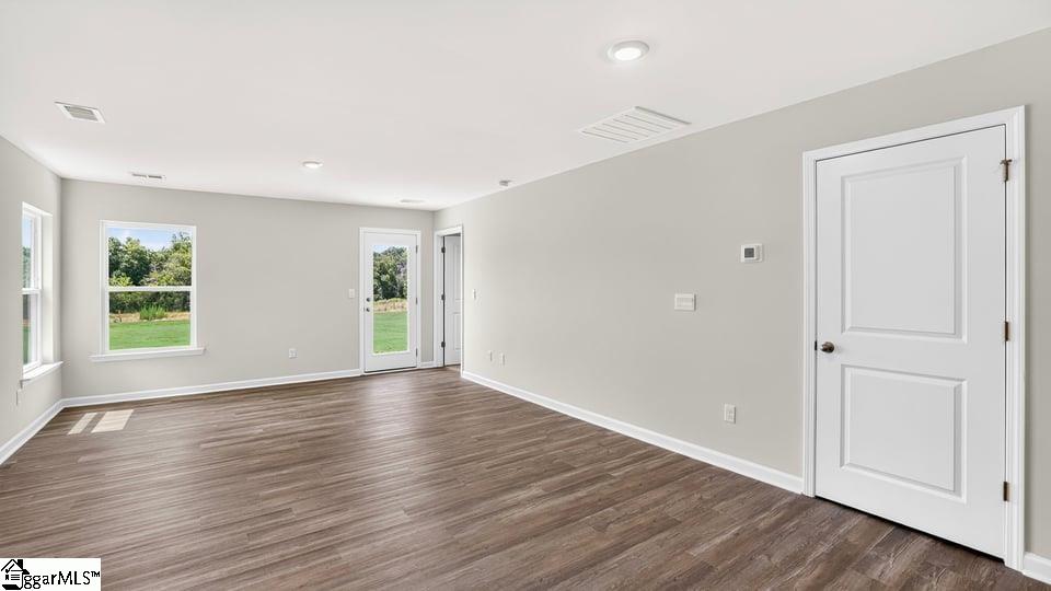 211 Strudwick Way Property Photo 11
