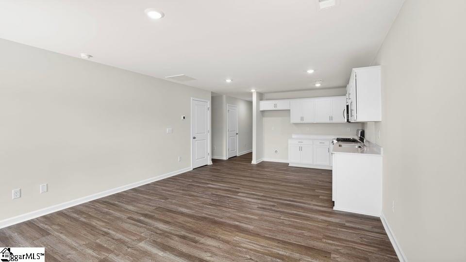 211 Strudwick Way Property Photo 13