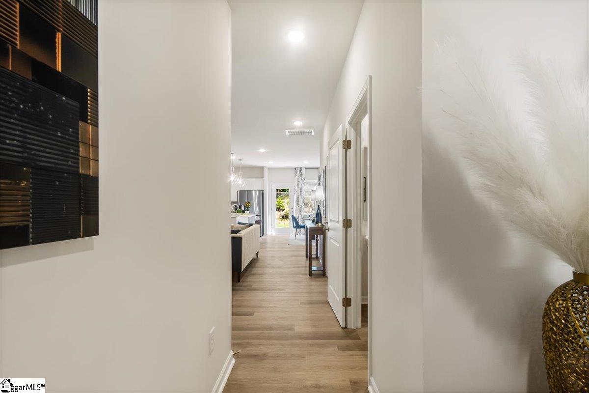 2040 Hillman Way Property Photo 17