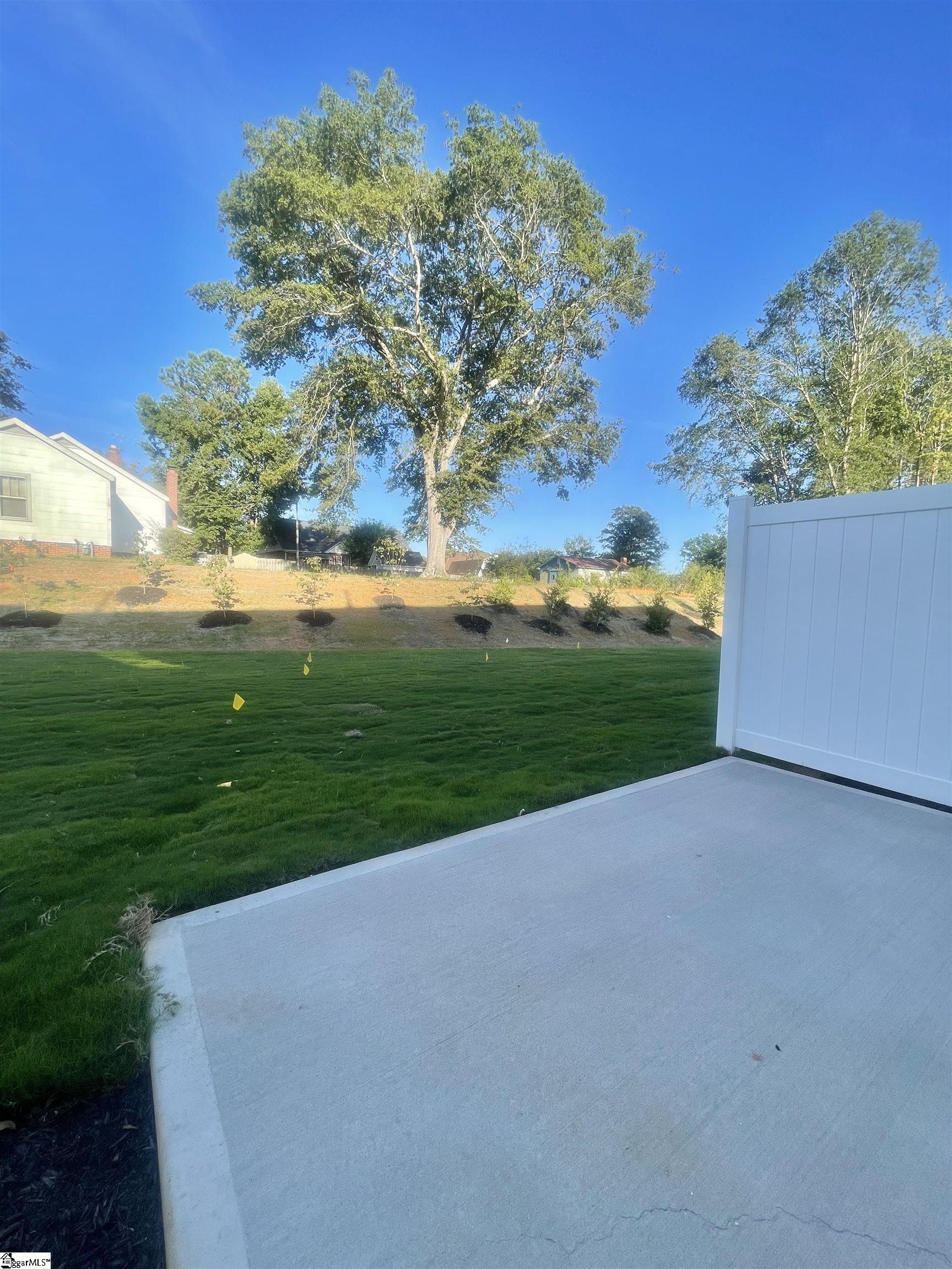 2040 Hillman Way Property Photo 35