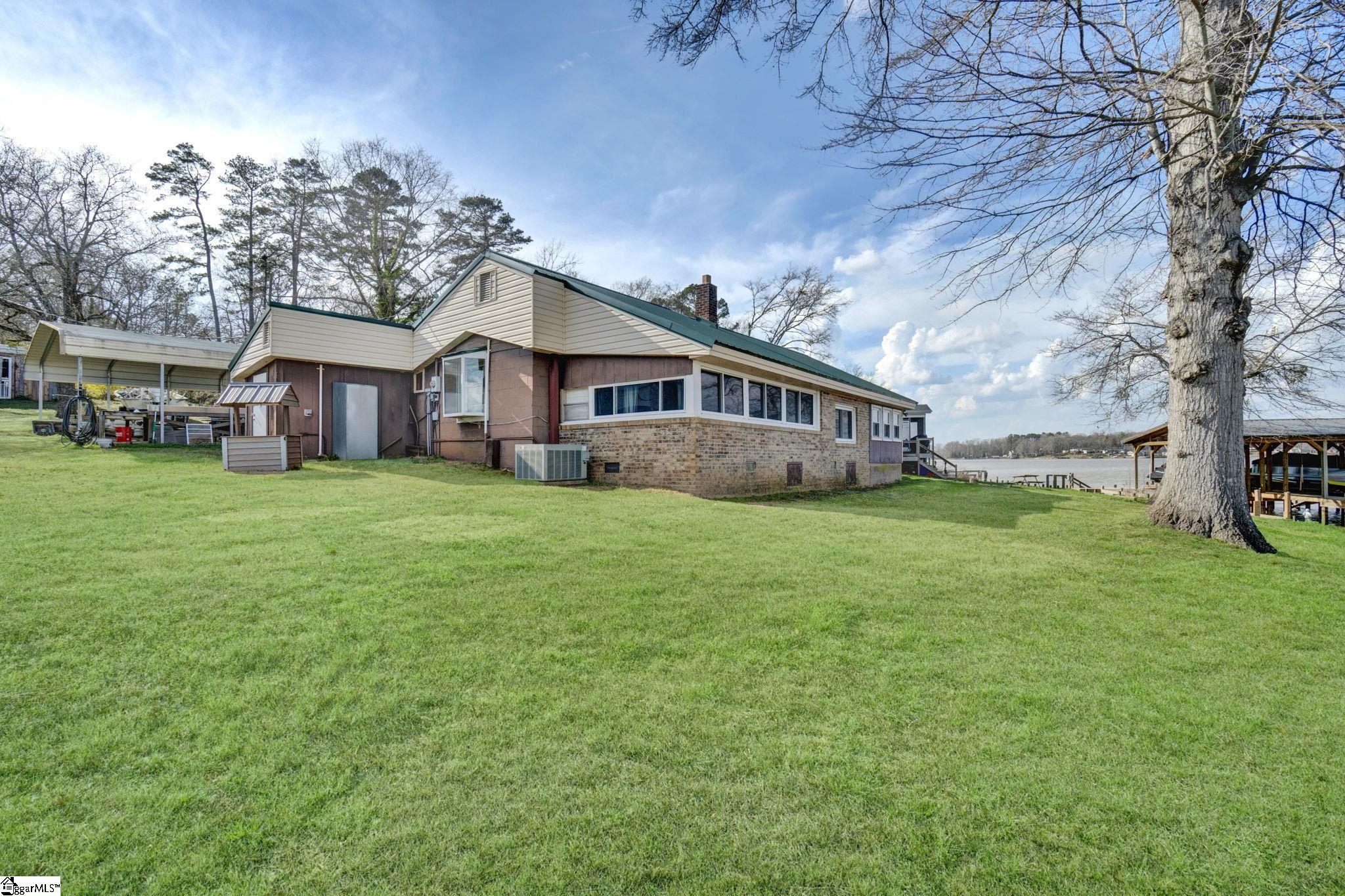 1020 Flymm Smith Road Property Photo 11