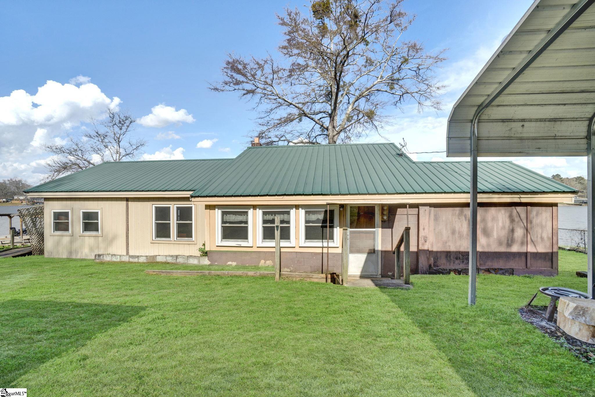 1020 Flymm Smith Road Property Photo 12