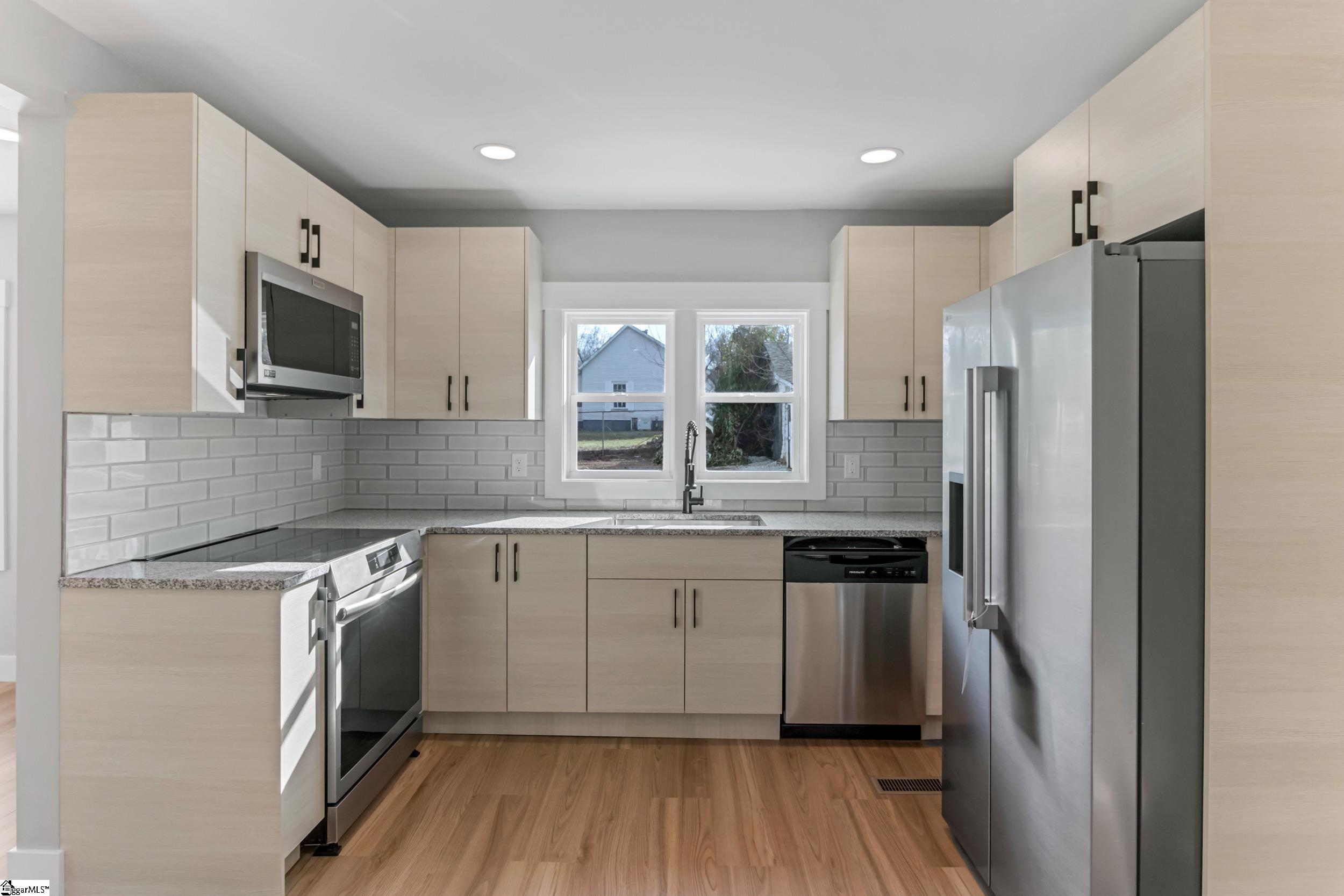 10 Adger Street Property Photo 15