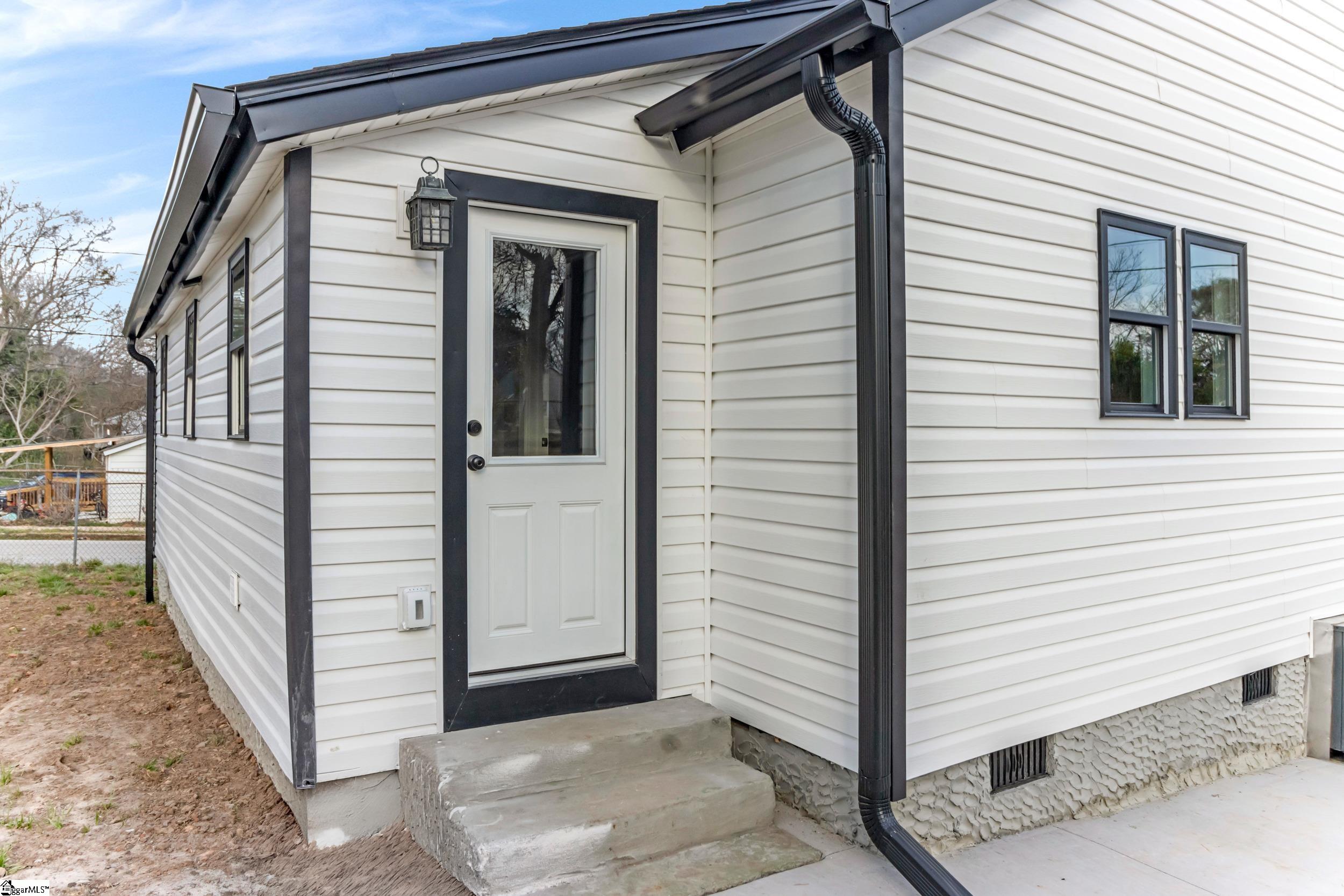 10 Adger Street Property Photo 24