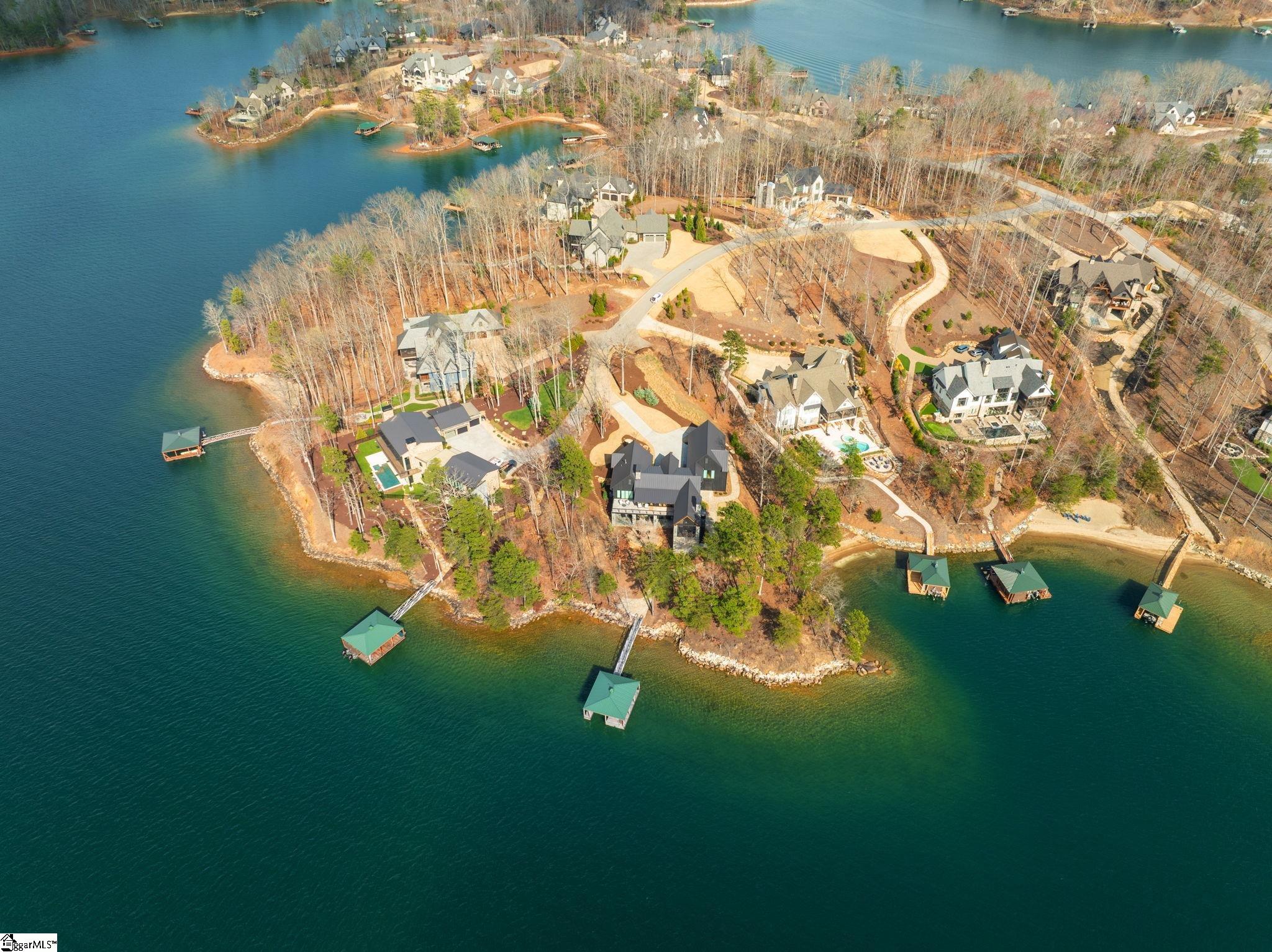 125 Waterfern Court Property Photo 4