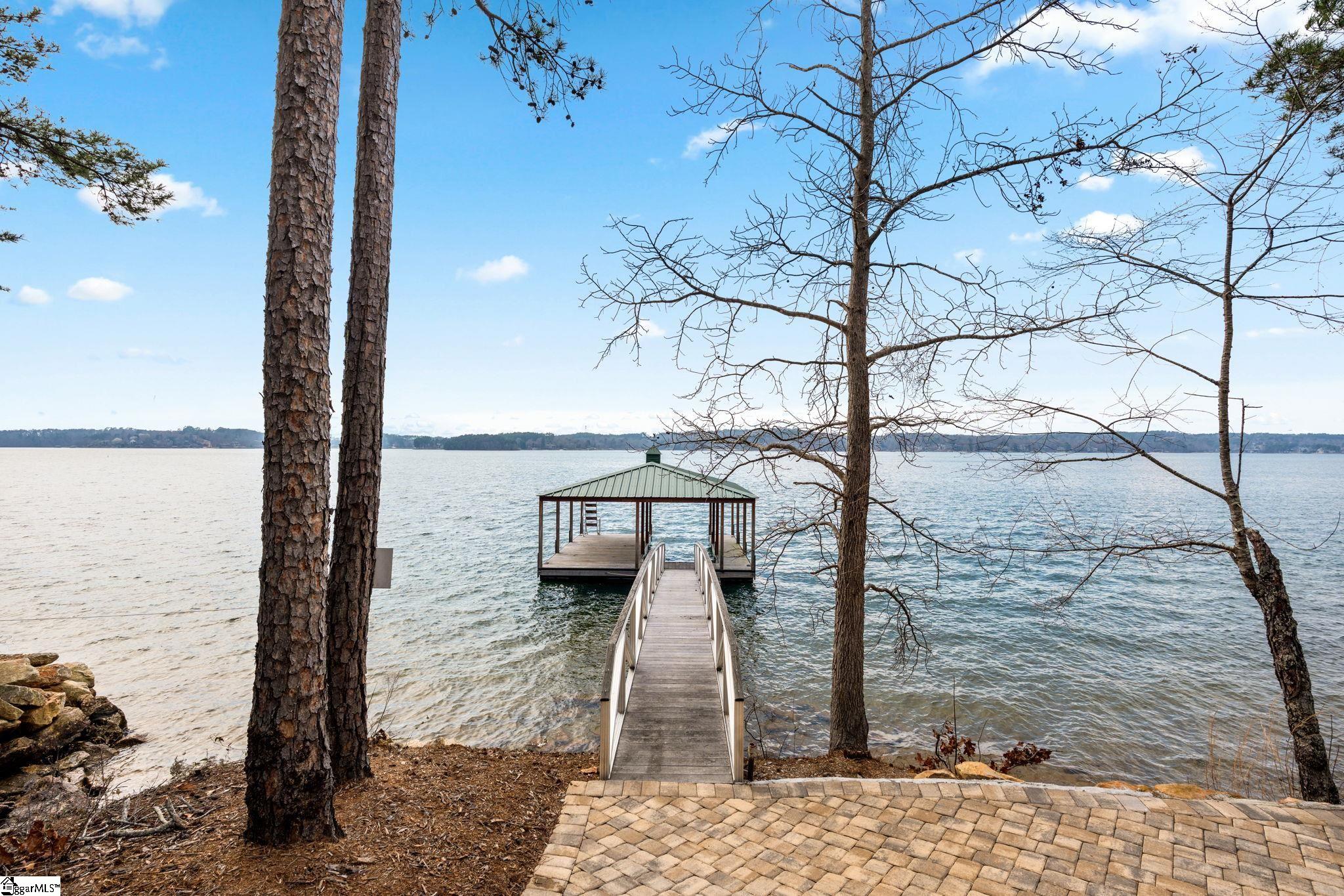 125 Waterfern Court Property Photo 47