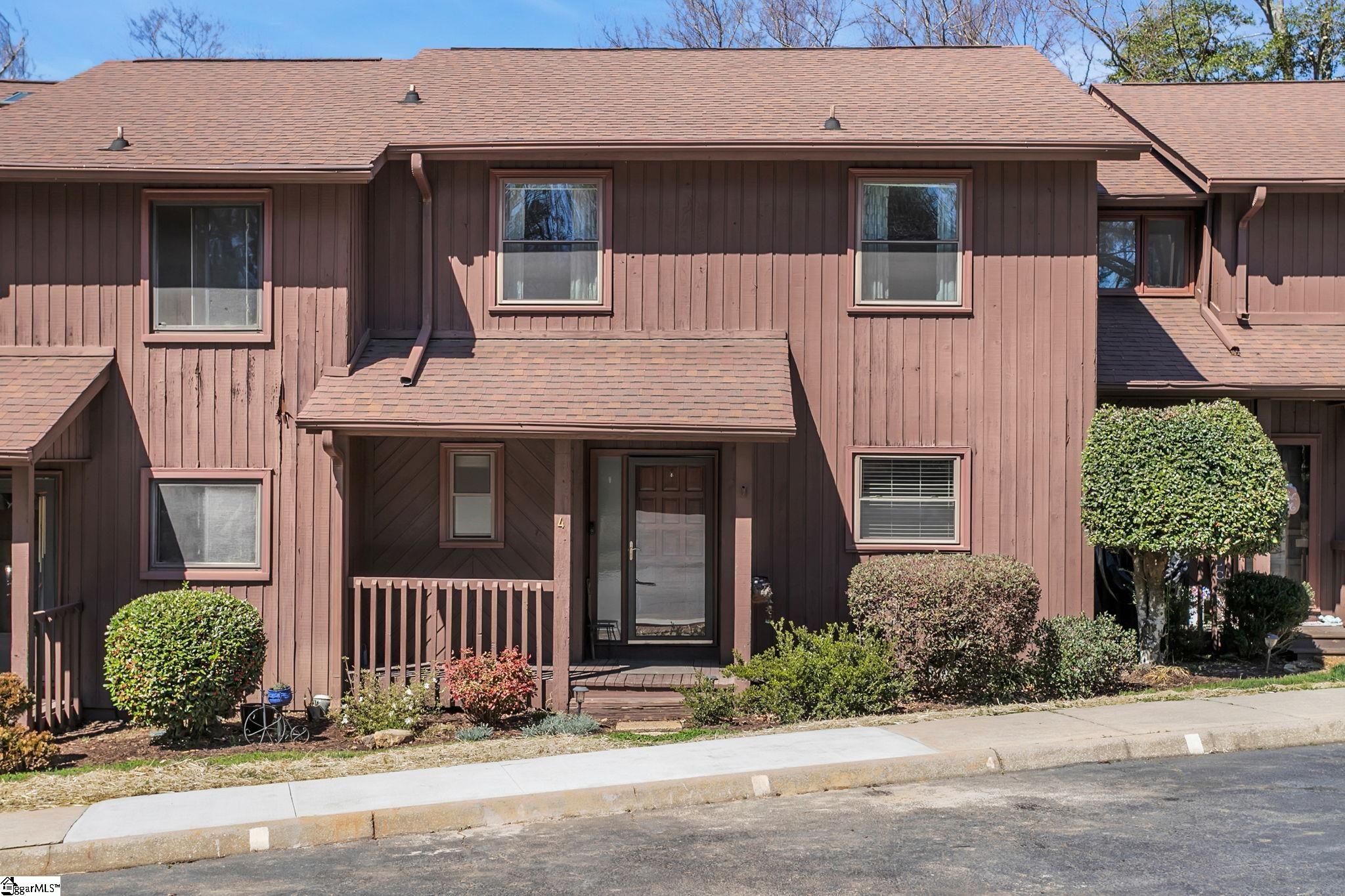 4 Creekside Way Property Photo 1
