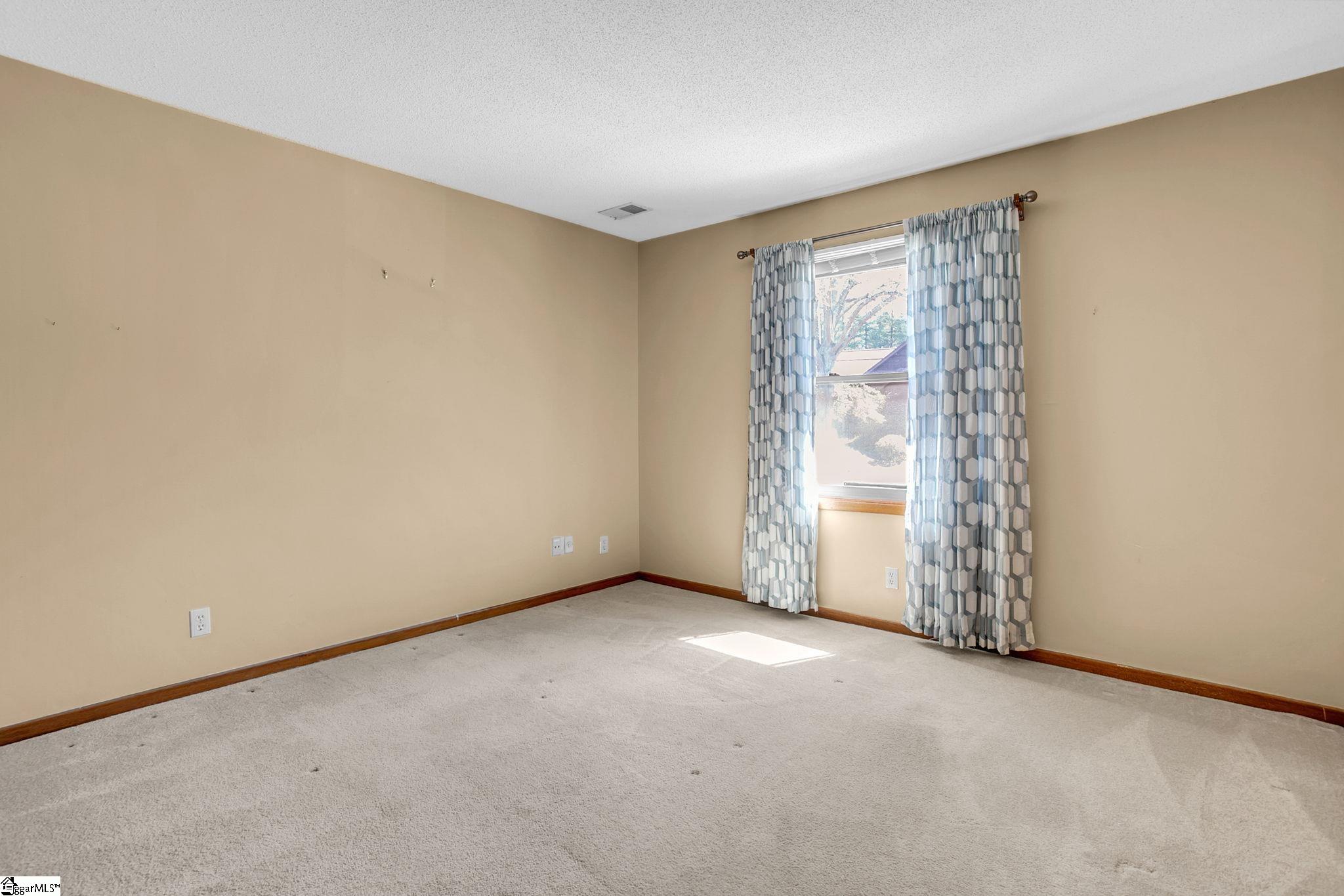 4 Creekside Way Property Photo 31