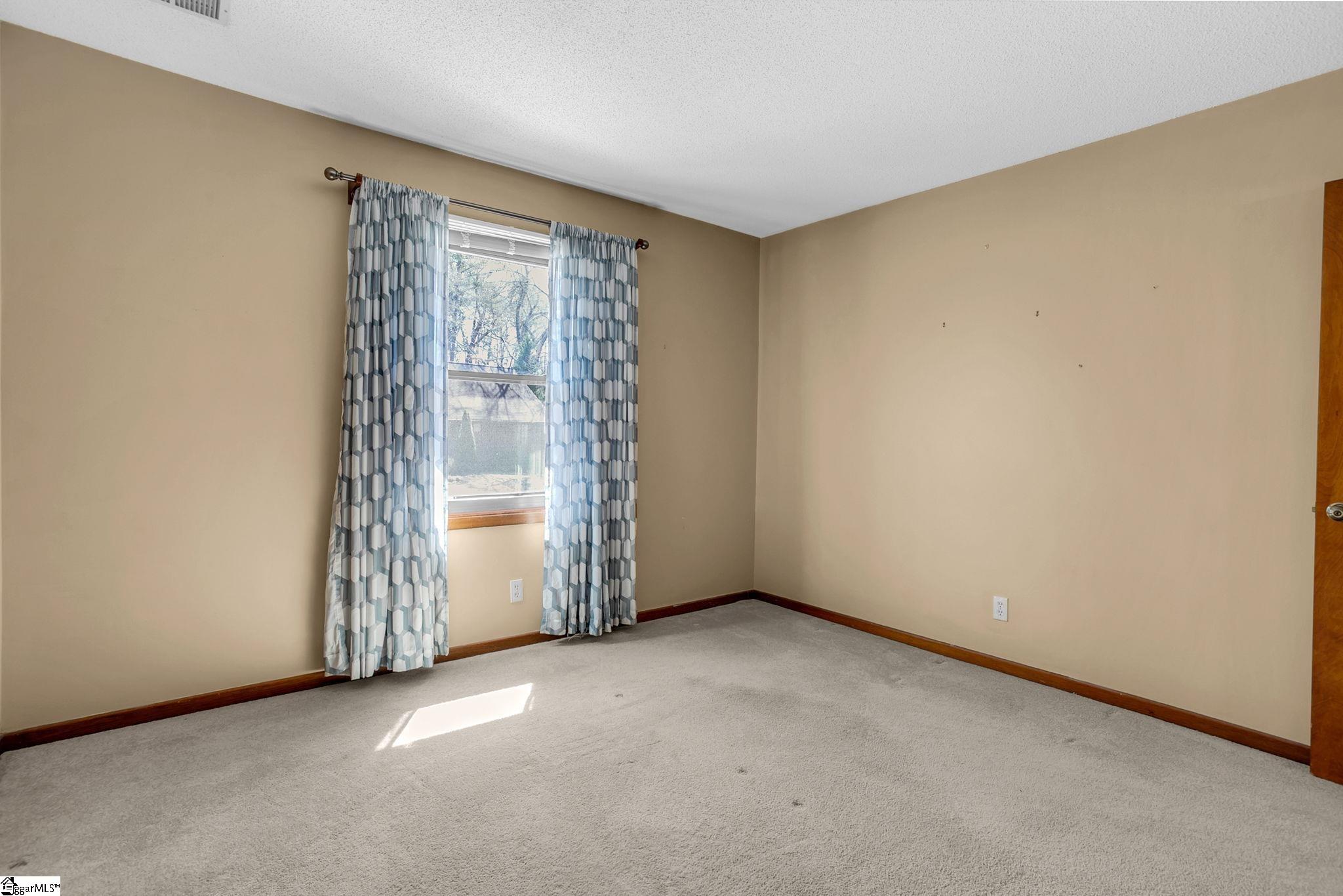 4 Creekside Way Property Photo 32