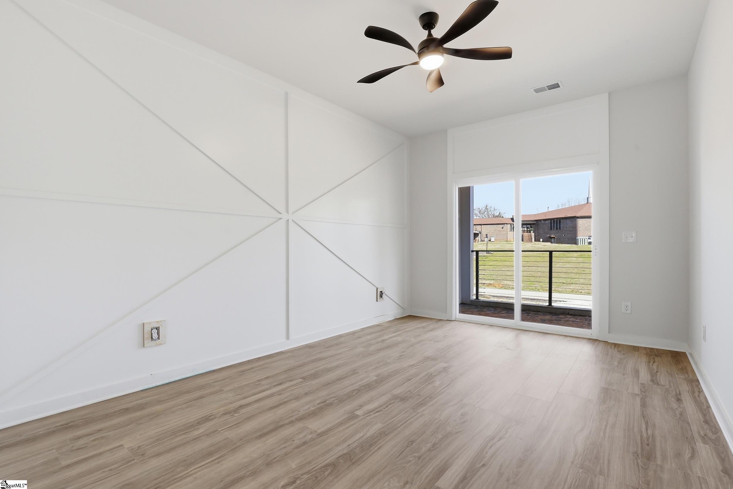 170 Buncombe Street Property Photo 17