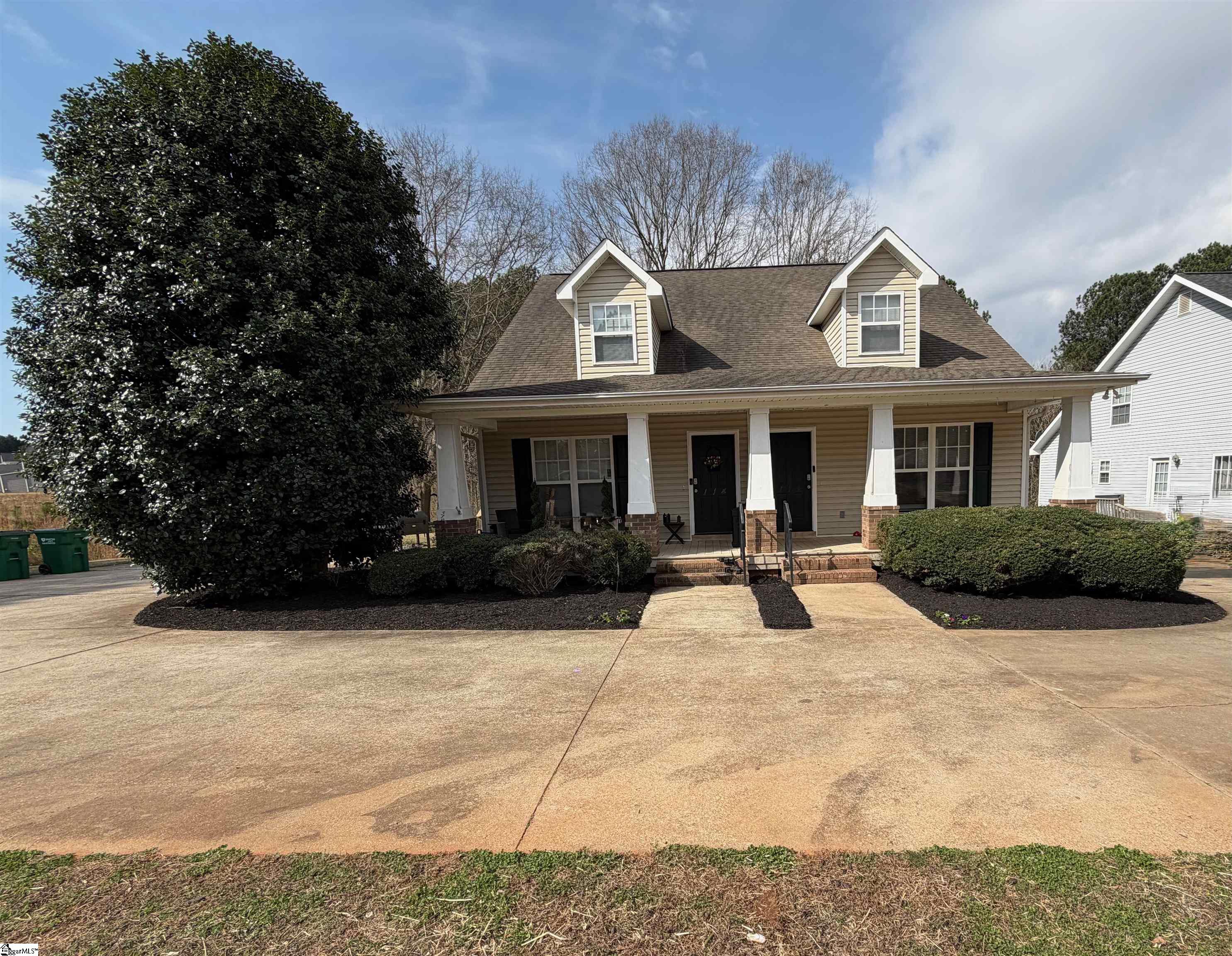 108 Bentwood Circle Property Photo 3