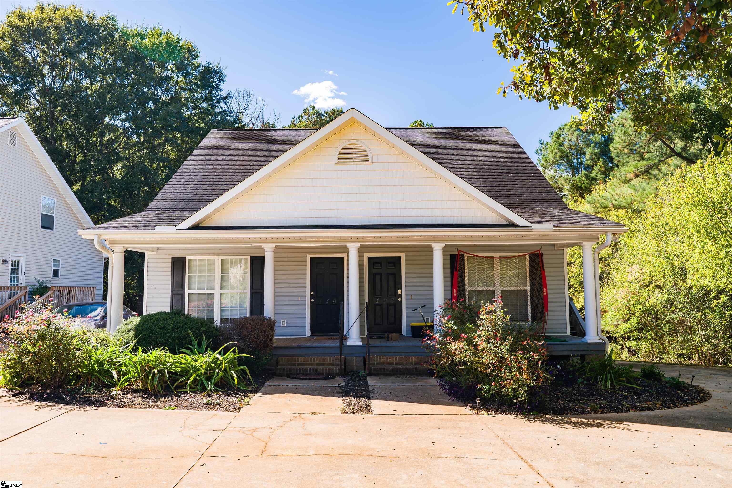 108 Bentwood Circle Property Photo 4
