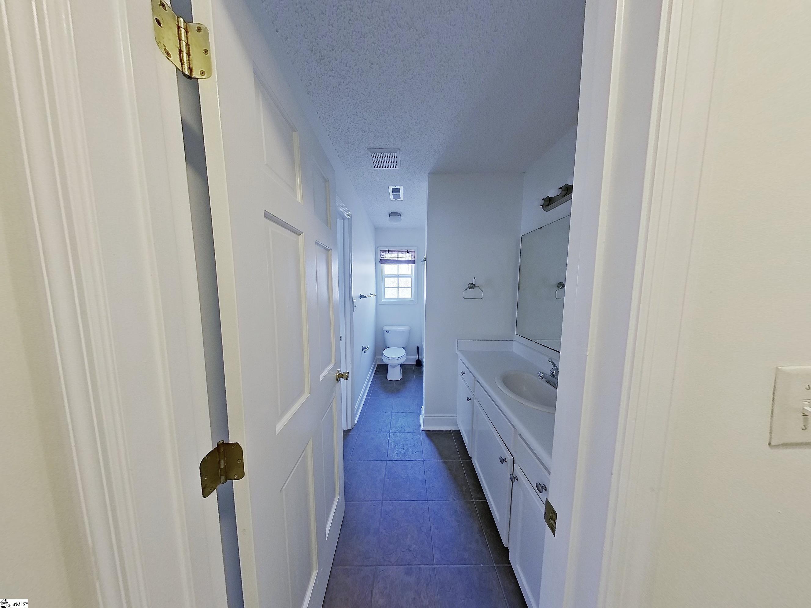 108 Bentwood Circle Property Photo 9