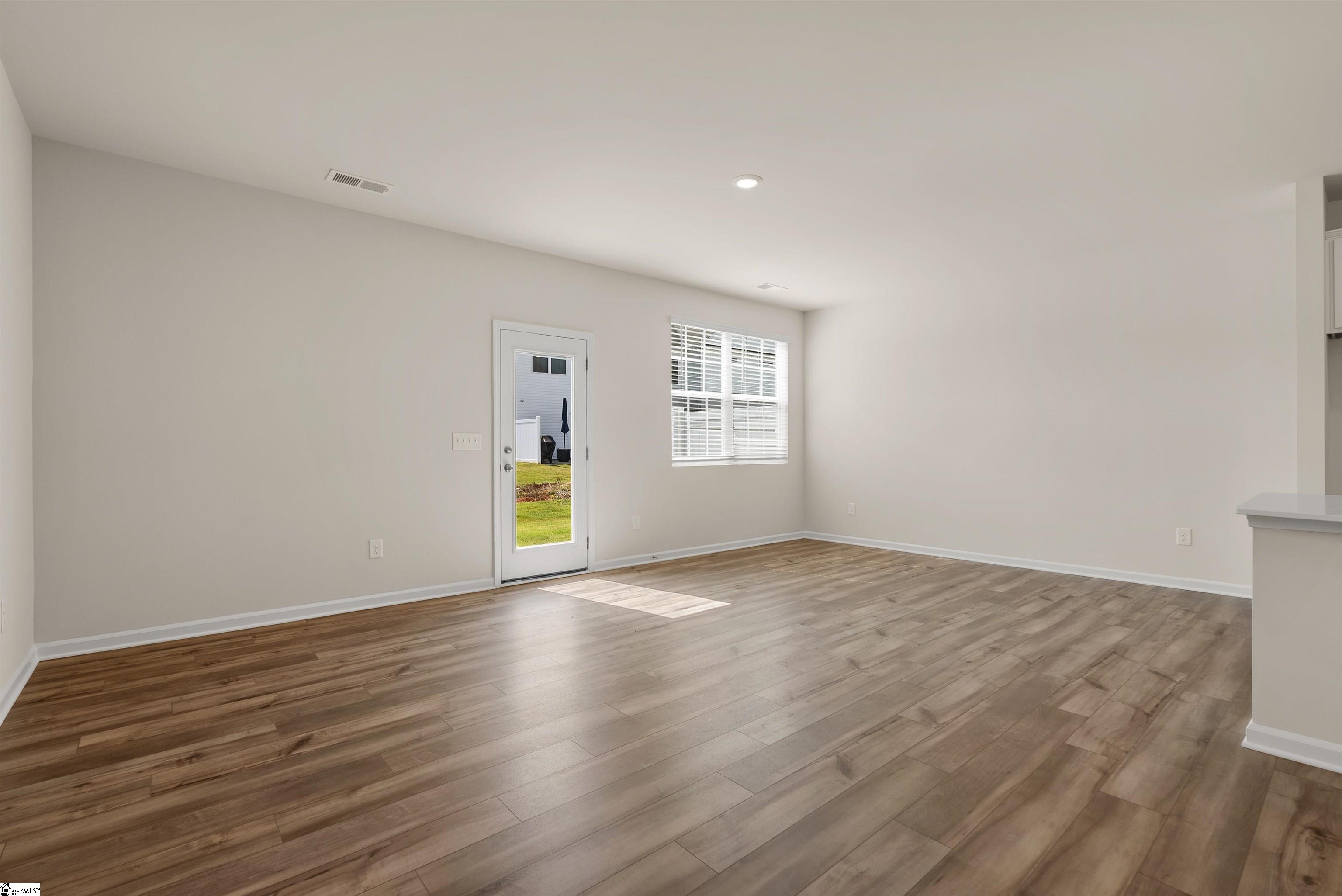 1748 Hidalgo Drive Property Photo 13