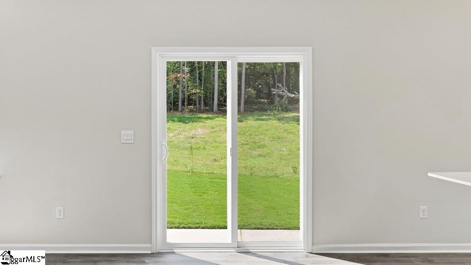 109 Estateside Drive Property Photo 14