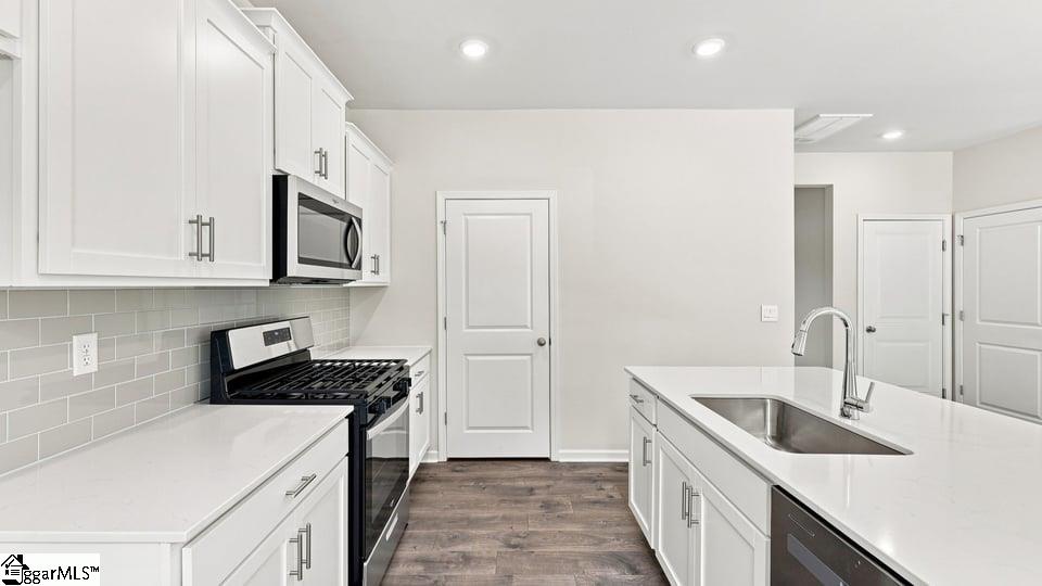 109 Estateside Drive Property Photo 19