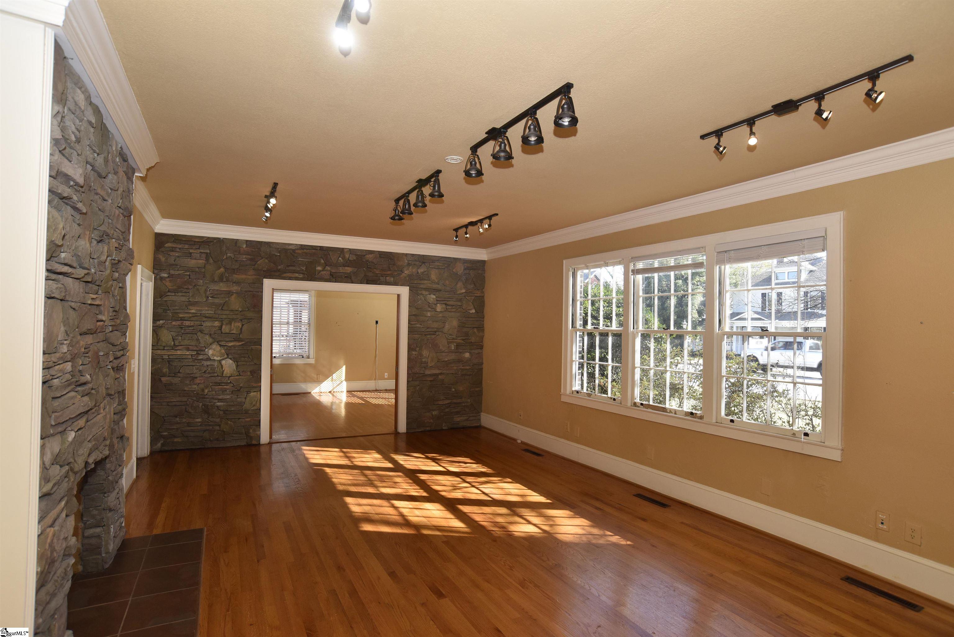 308 W Poinsett Street Property Photo 2