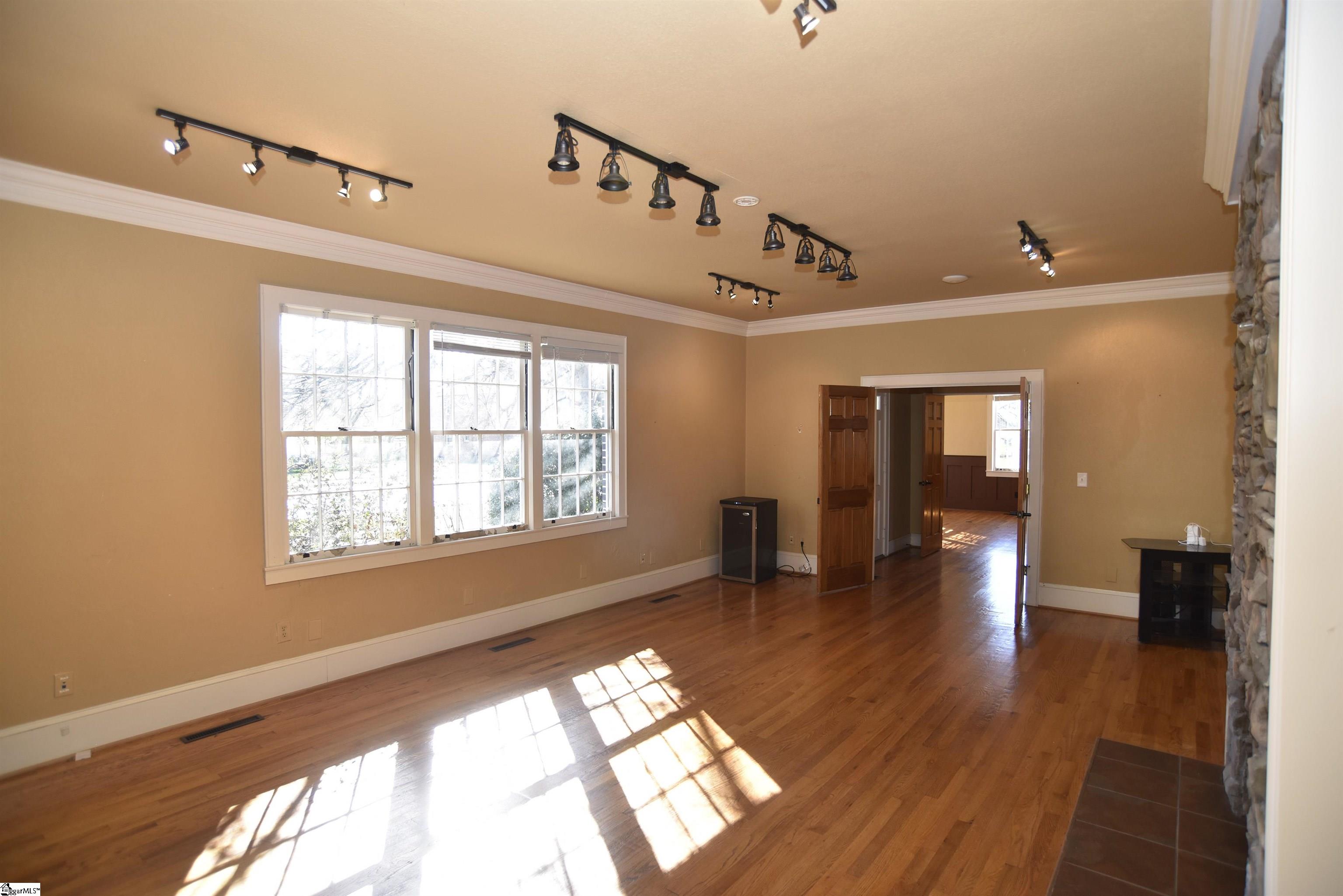 308 W Poinsett Street Property Photo 4